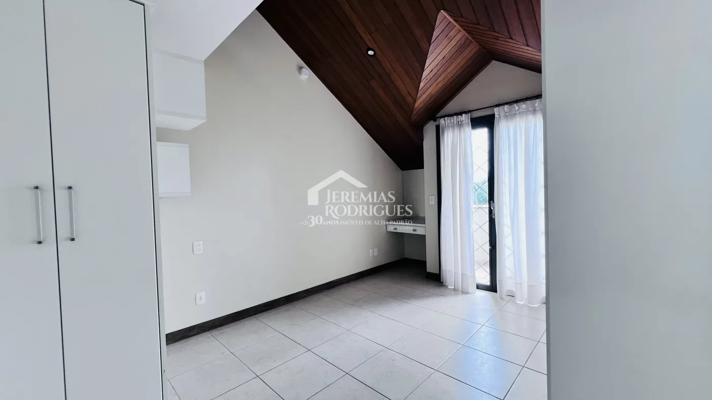 Casa com 8 dormitórios, 900 m² - Condomínio Portal da Serra - Taubaté/SP
