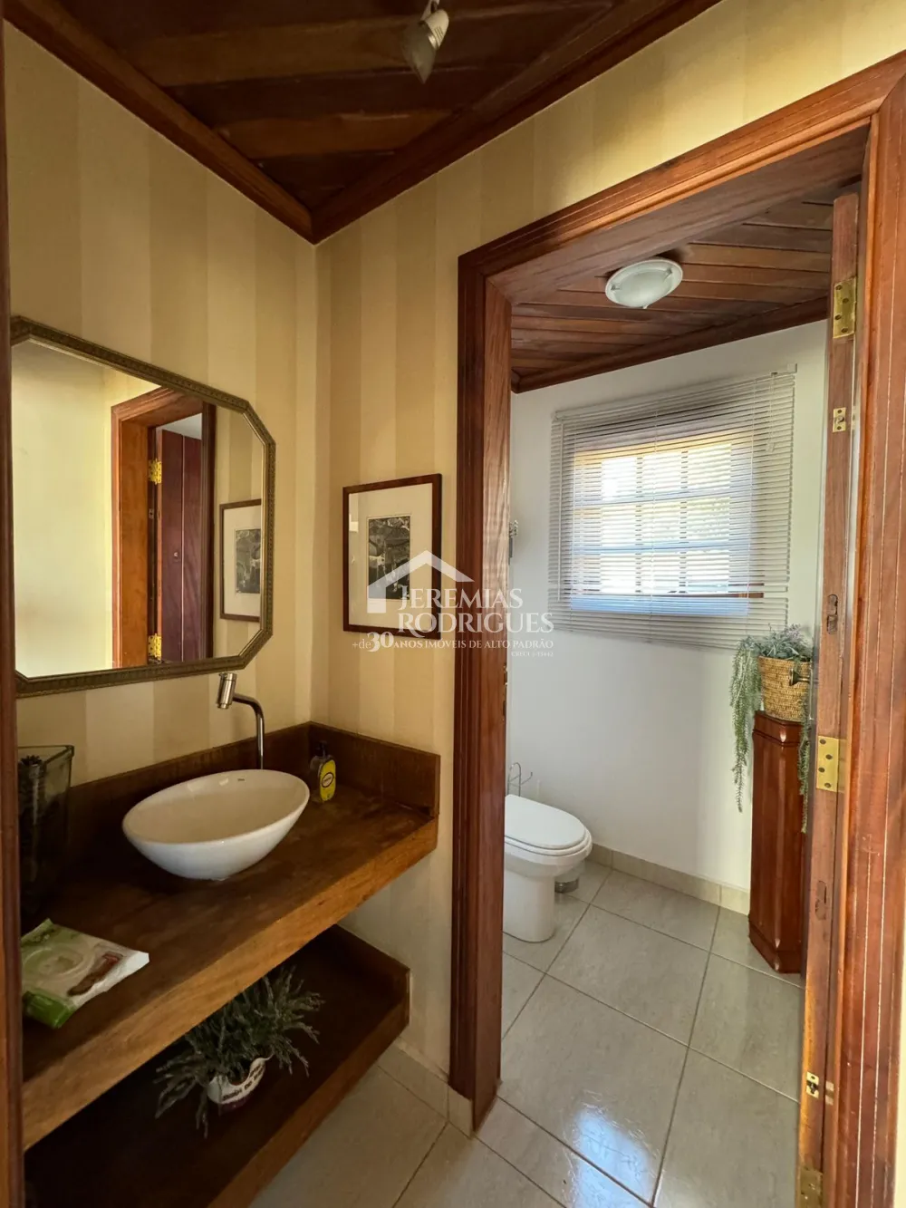 Casa com 4 suítes, 350 m² -  Vila Francalanza - Campos do Jordão/SP.