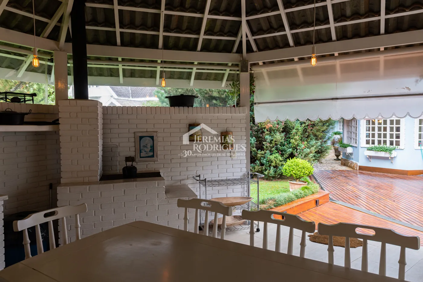 Casa com 7 dormitórios, 350 m² - Condomínio Aldeia Austríaca - Campos Jordão/SP