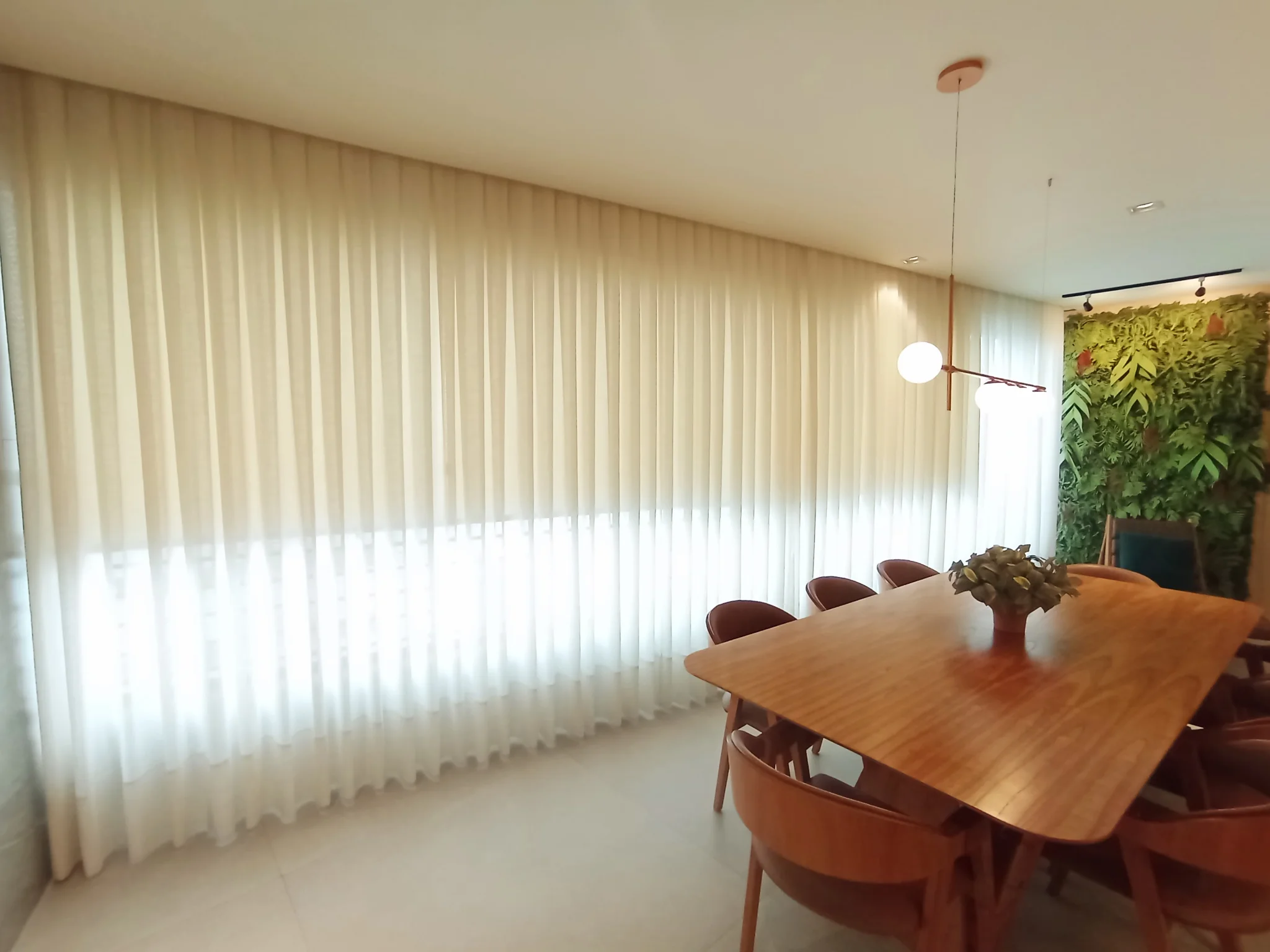 Apartamento à venda com 3 suítes, 155 m² no Condomínio Renaissance em Taubaté/SP.