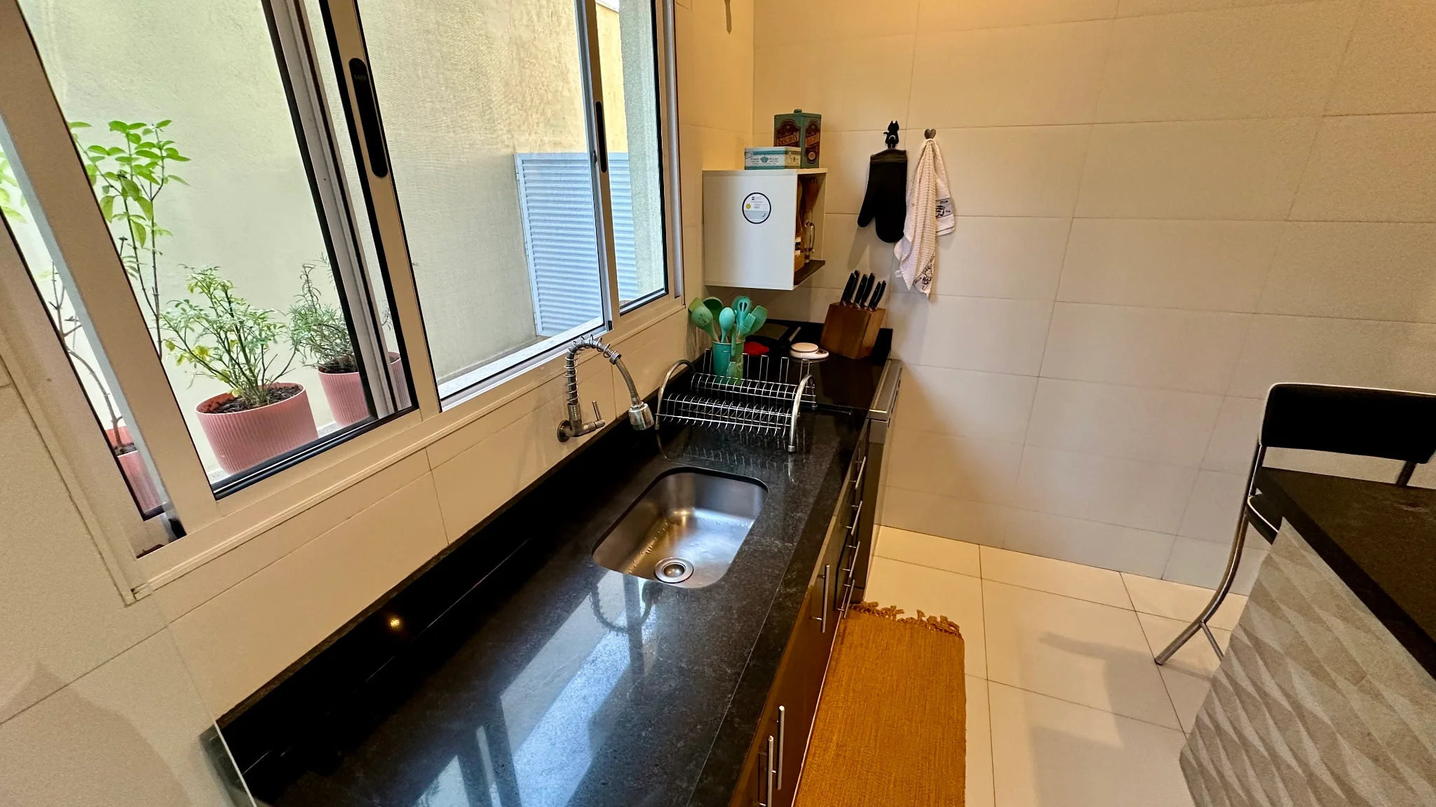 Casa para venda e locação no Condomínio Reserva dos Lagos em Pindamonhangaba/SP. 