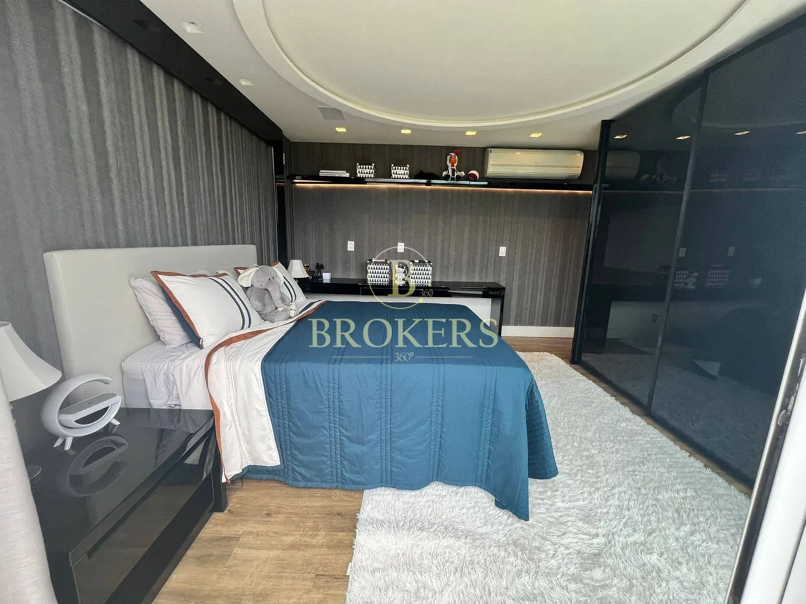 Luxo e sofisticação no Alphaville: Casa triplex mobiliada com 6 suítes, SPA e campo de futebol priv — foto 40
