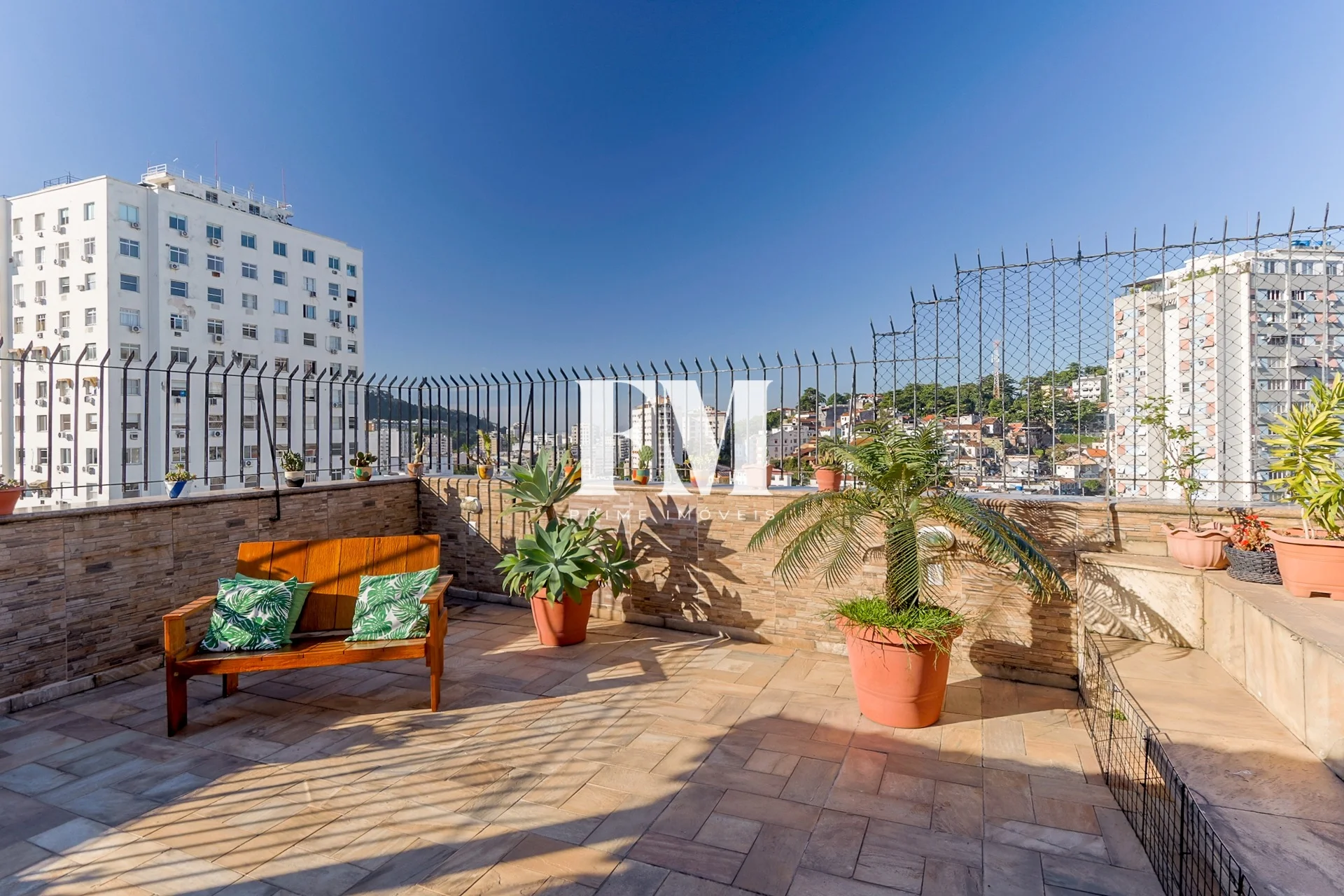 Laranjeiras | Cobertura Duplex | 3 Quartos (2 Suítes) | 208m² com Espaço Gourmet e 3 Vagas - foto 30