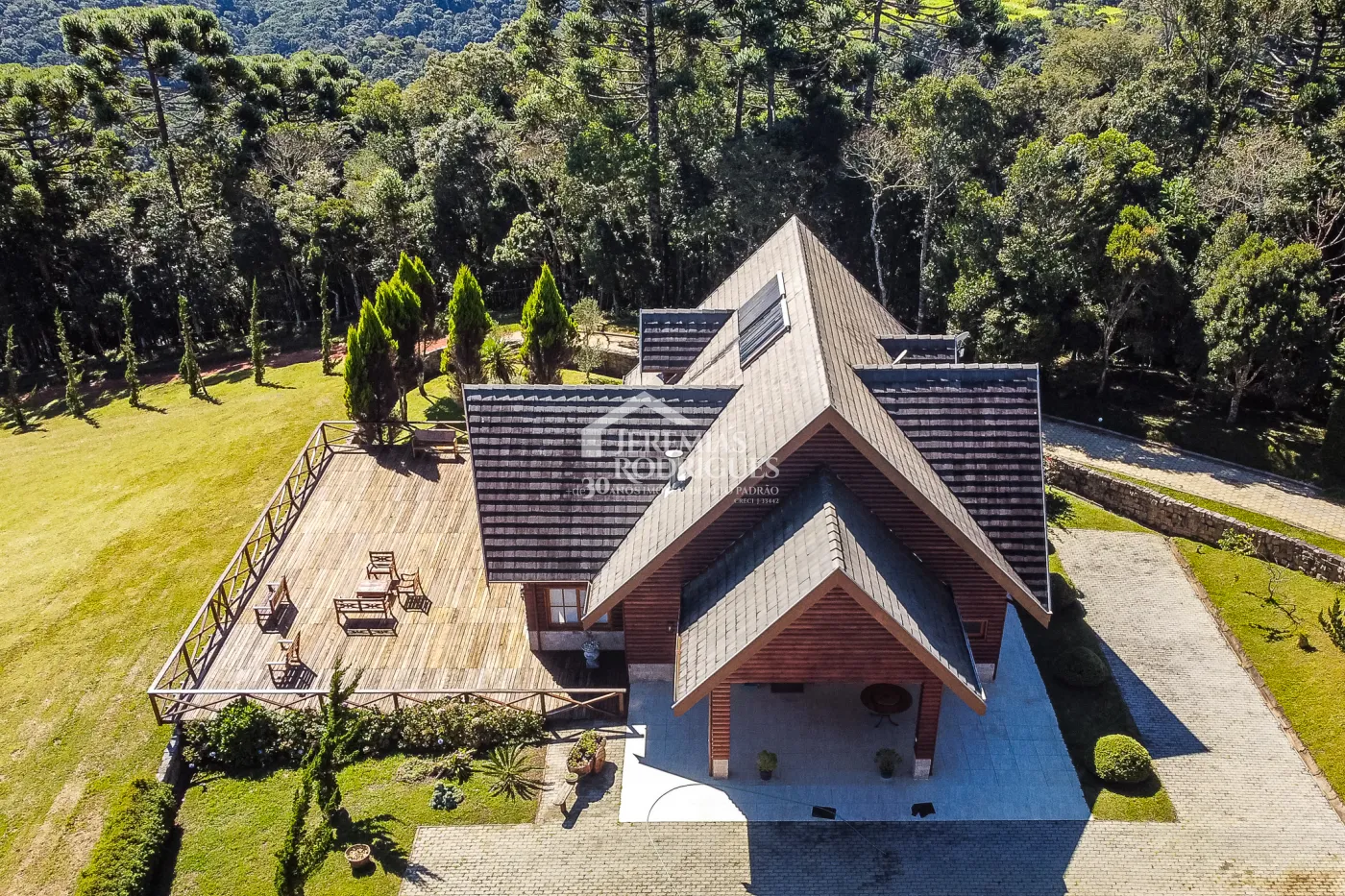 Fazenda com 2.904.000 m² - Sapucaí-Mirim - MG