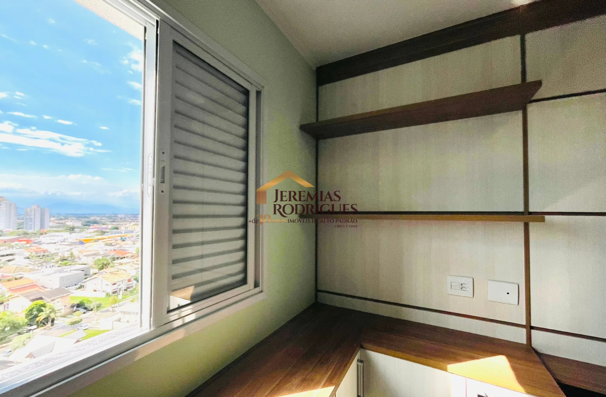 Apartamento para locação e venda Porteira fechada no Edifício Vert Residence em Taubaté/SP.