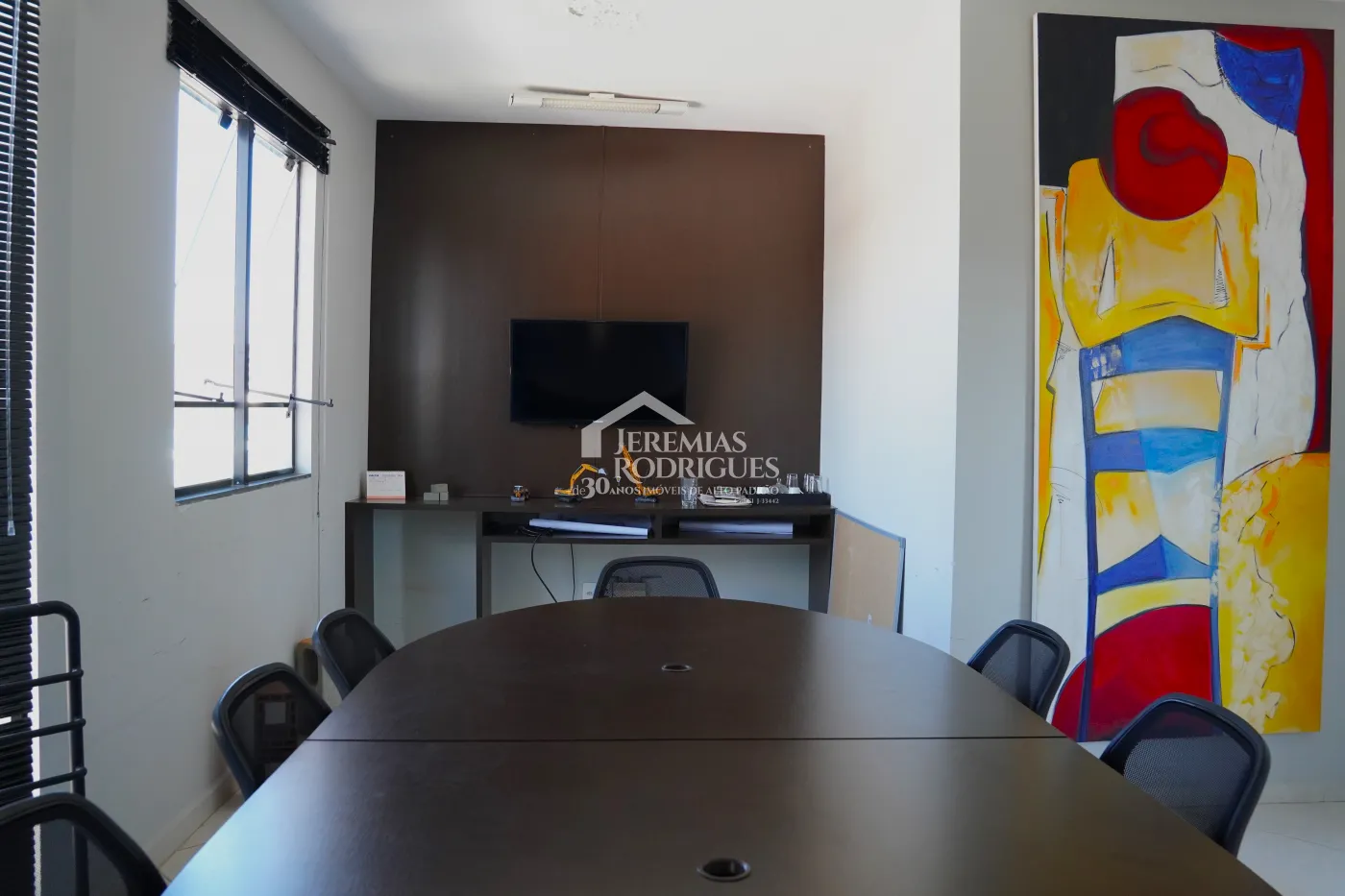 Prédio comercial com 568 m² -  Centro - Taubaté/SP
