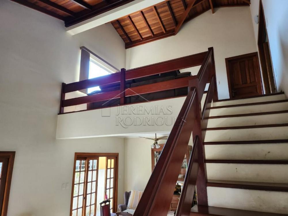 Casa à venda com 4 dormitórios no bairro Alto do Tabaú em  Pindamonhangaba/SP.