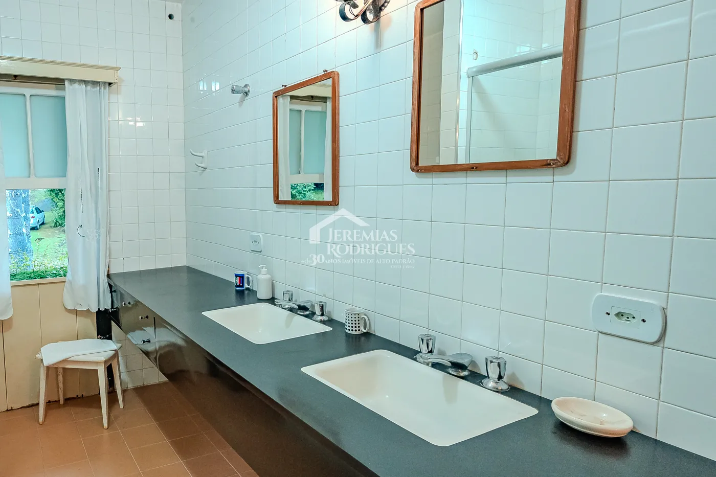 Casa com 9 dormitórios, 694 m² - Condomínio Reserva Figueiredo - Campos do Jordão/SP