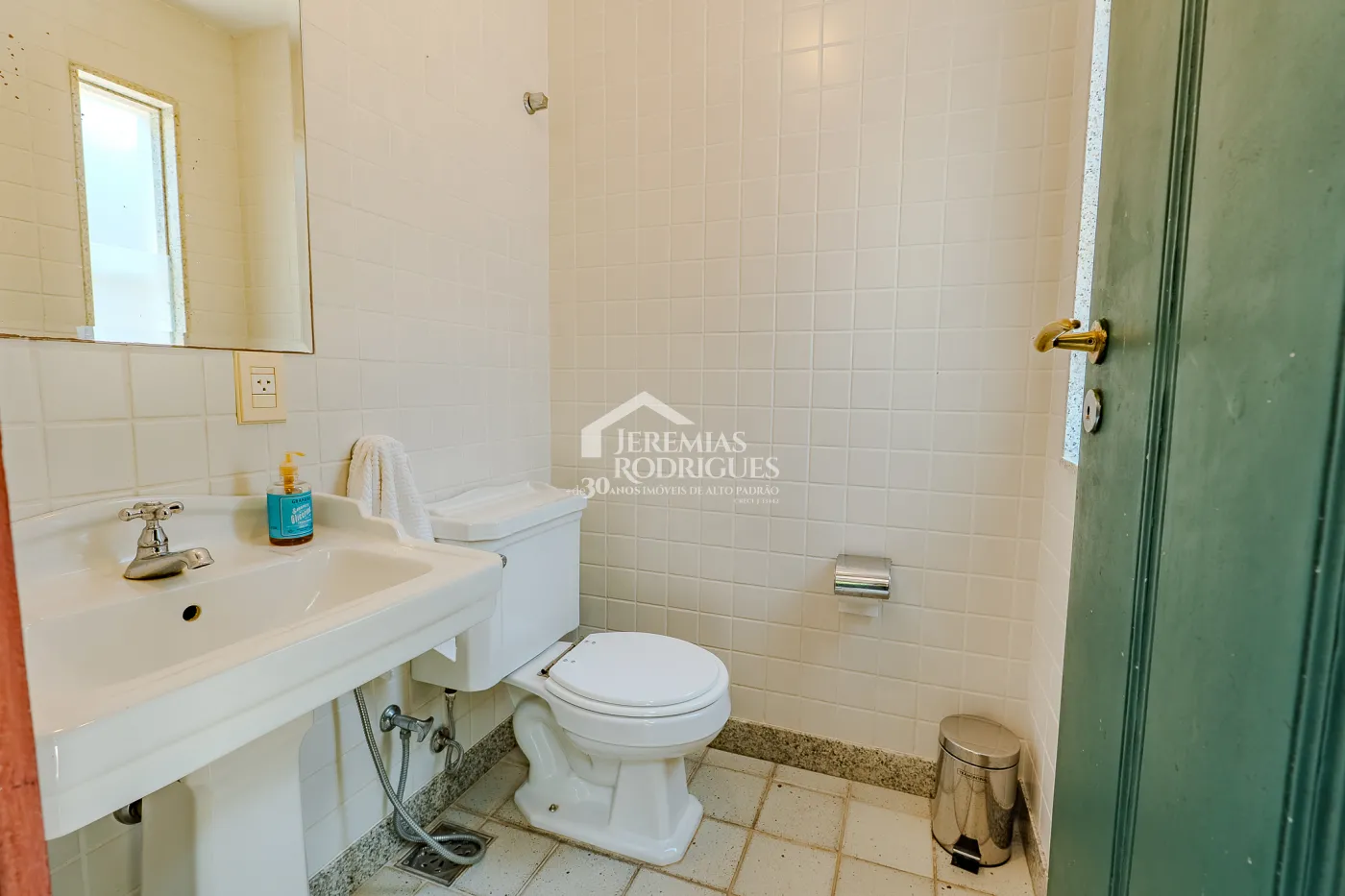 Fazenda à venda com 3.389.000,00 m² em Piraí/RJ.