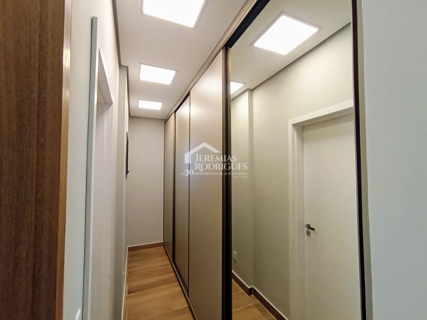 Casa para venda com 3 suítes no Condomínio Residencial Terrazzo Di Itália em Taubaté/SP