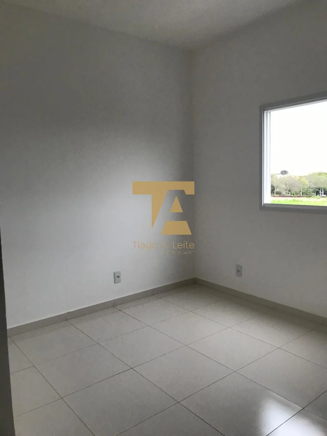 Apartamento no Edifício Embaúba em Pindamonhangaba com suíte e varanda gourmet