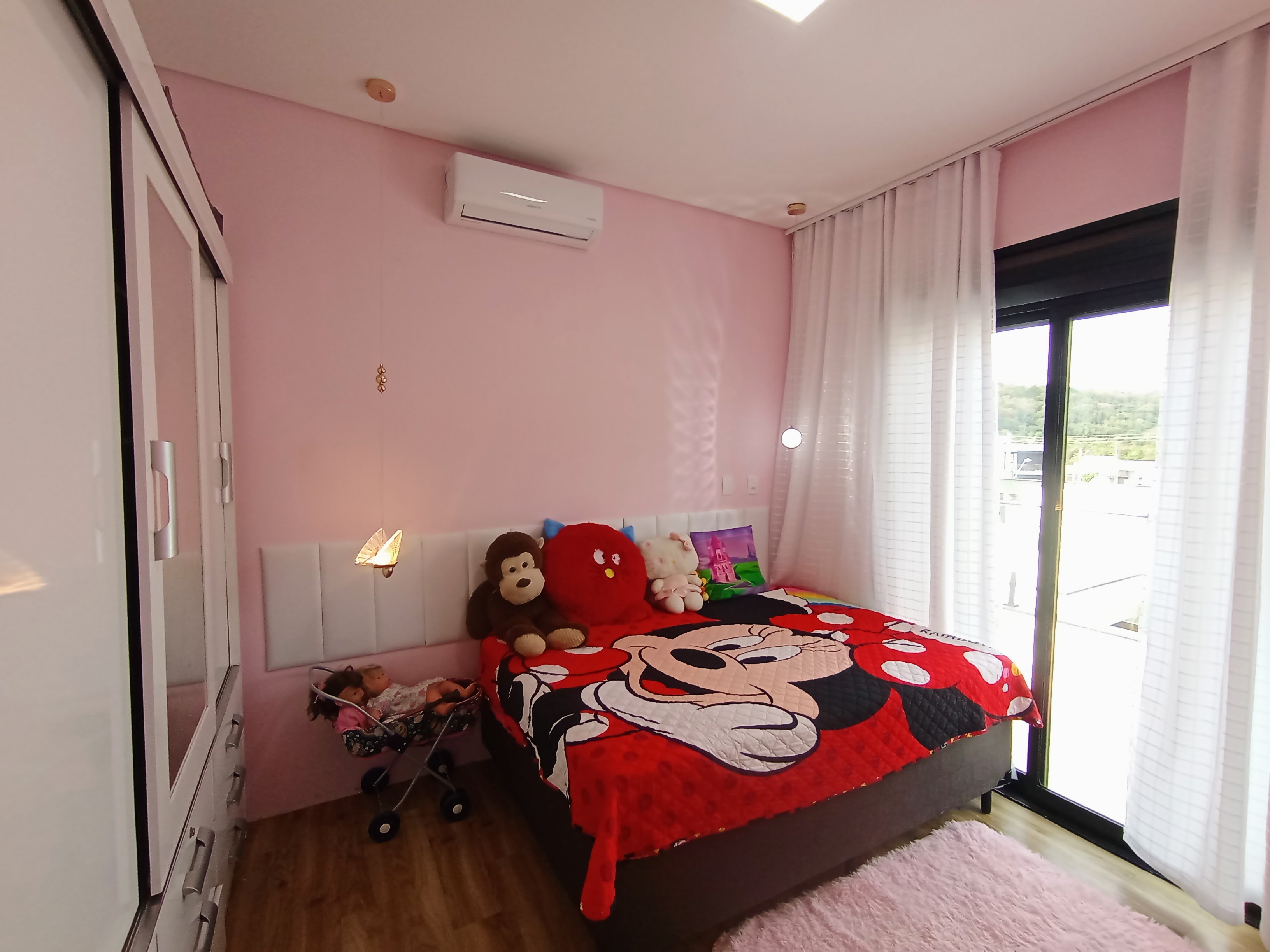 Casa à venda com 4 dormitórios no Condomínio Cyrela Landscape em Taubaté/SP.