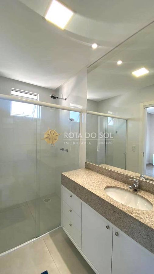 Place Vendome apartamento 4 suítes e 4 vagas na Meia Praia