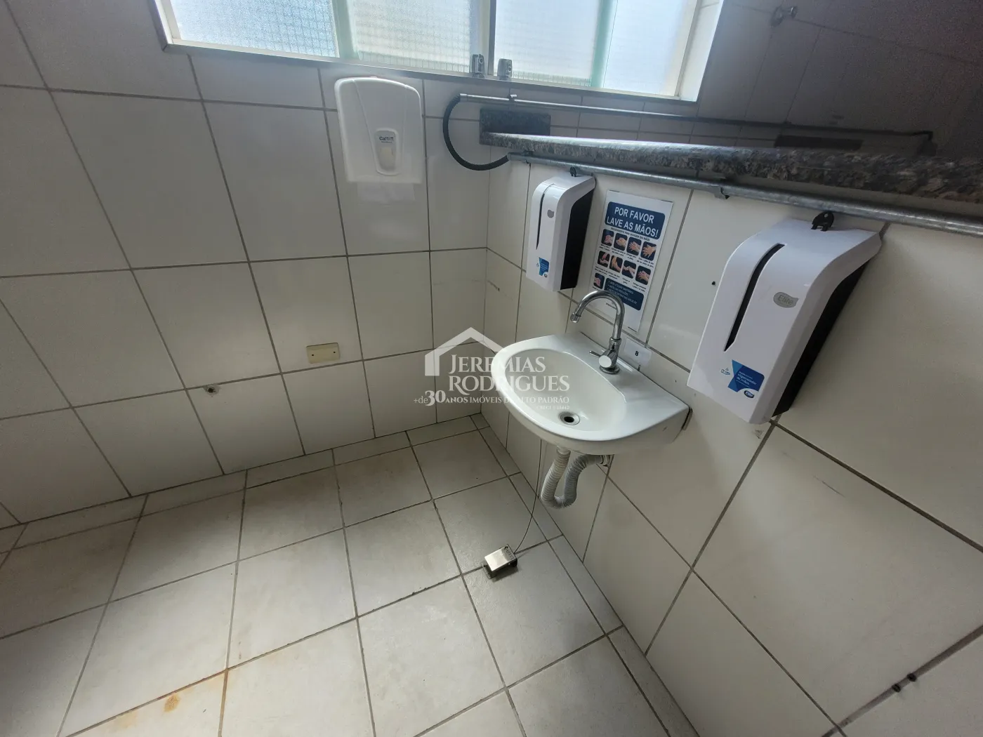 Cozinha industrial com 360 m² - Residencial Ouro Verde - Pindamonhangaba/SP.