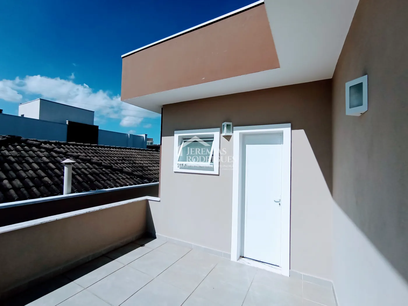 Casa à venda com 4 suítes no Condomínio Altos da Serra VI em São José dos Campos/SP