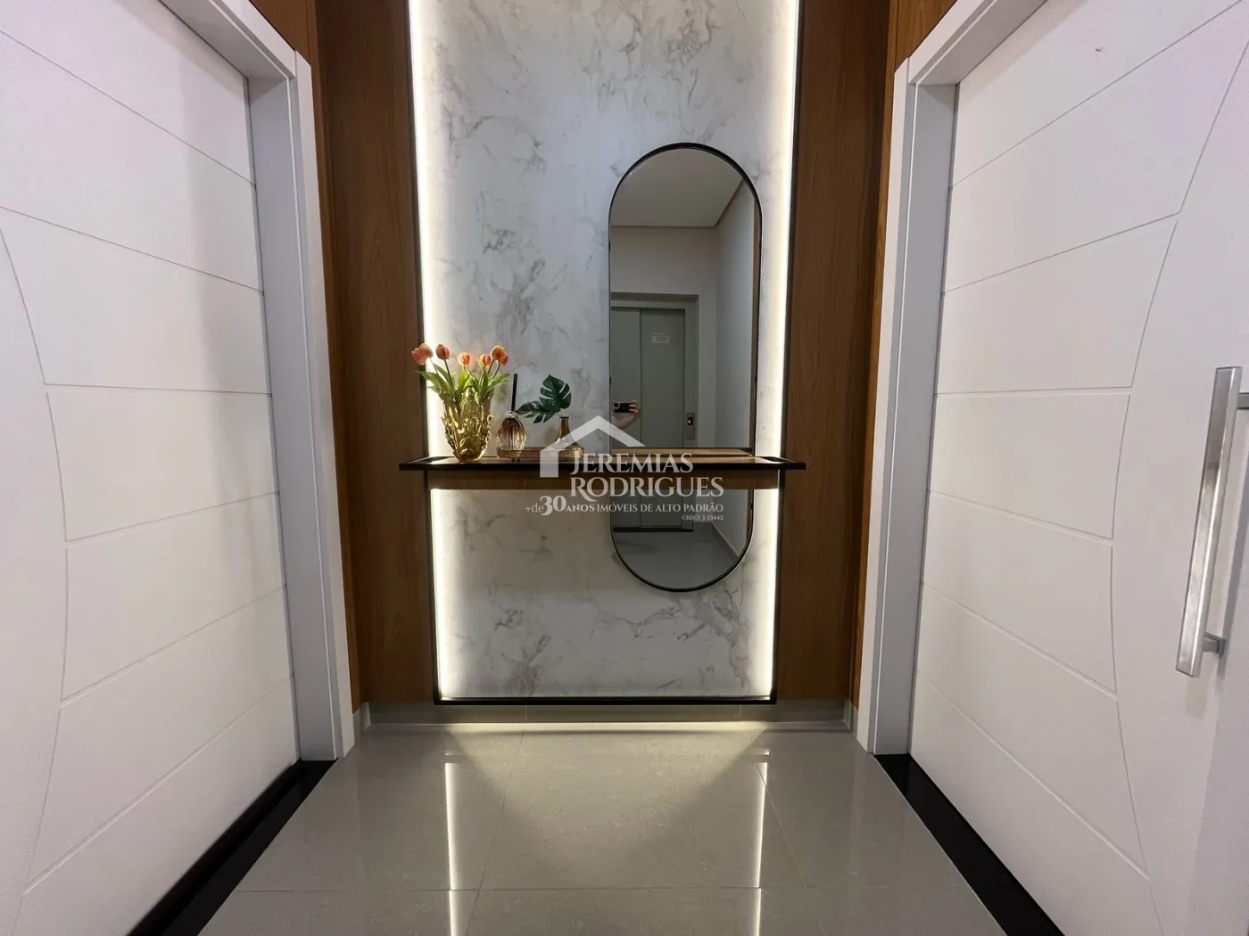 Apartamento à venda com 3 suítes, 142 m² no Condomínio Grand Terrace em Taubaté/SP.