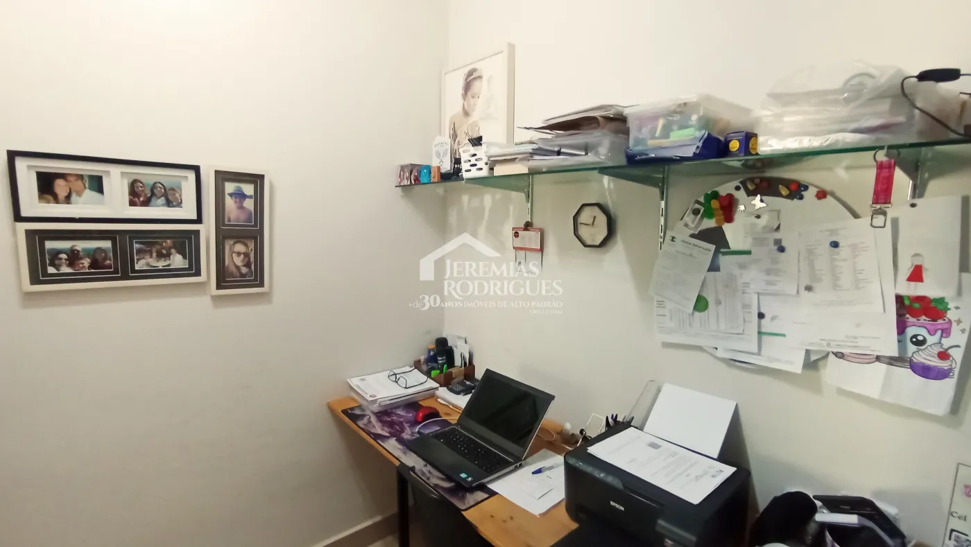 Casa à venda com 3 suítes no Condomínio Moema Ville em Pindamonhangaba/SP.