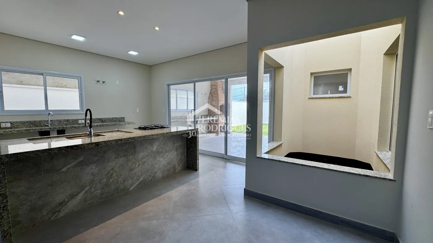 Casa à venda no Condomínio Reserva Bonsucesso em Pindamonhangaba/SP