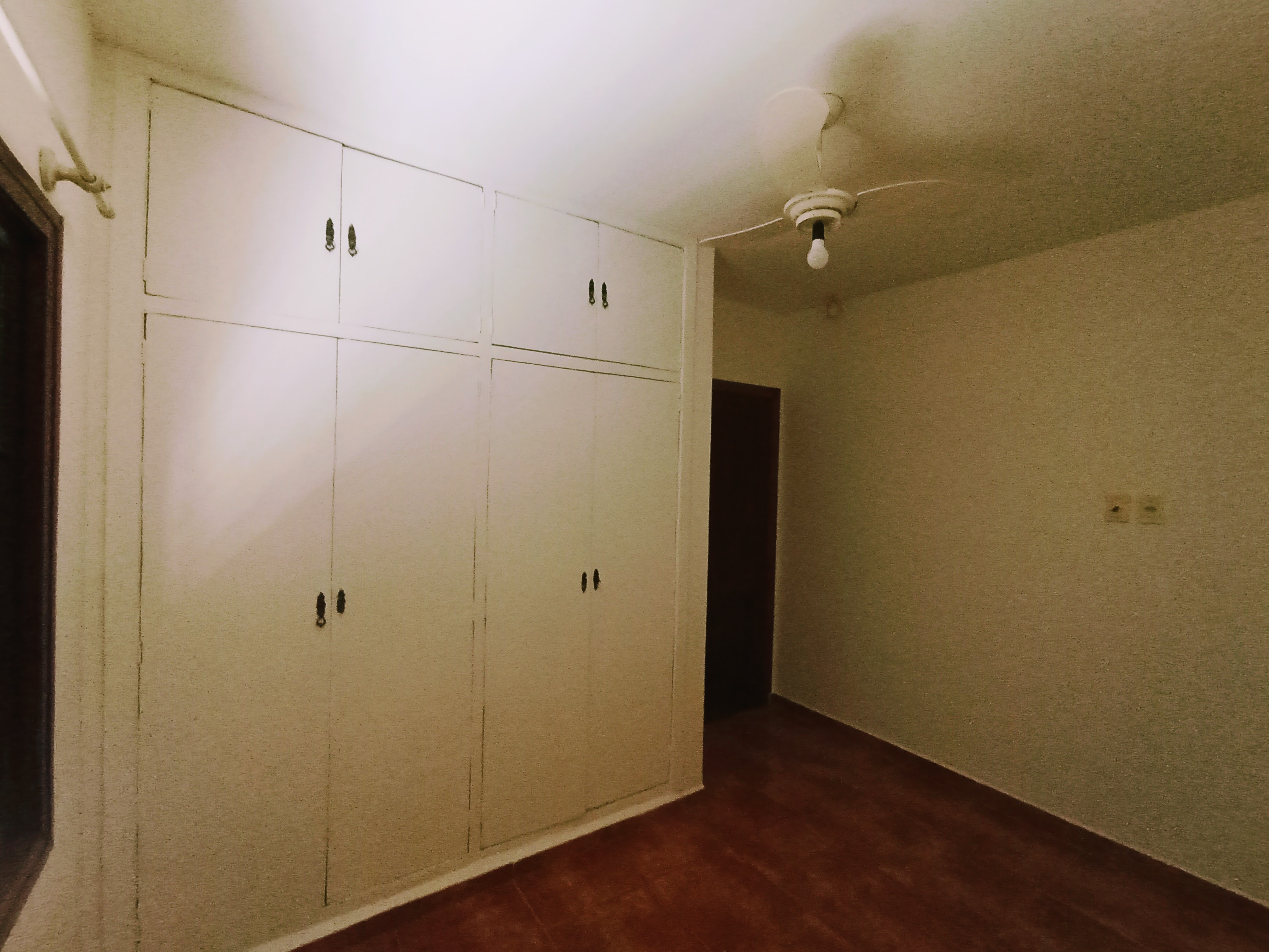 Chácara para venda e locação com 3 dormitórios no bairro Santana em Pindamonhangaba/SP.