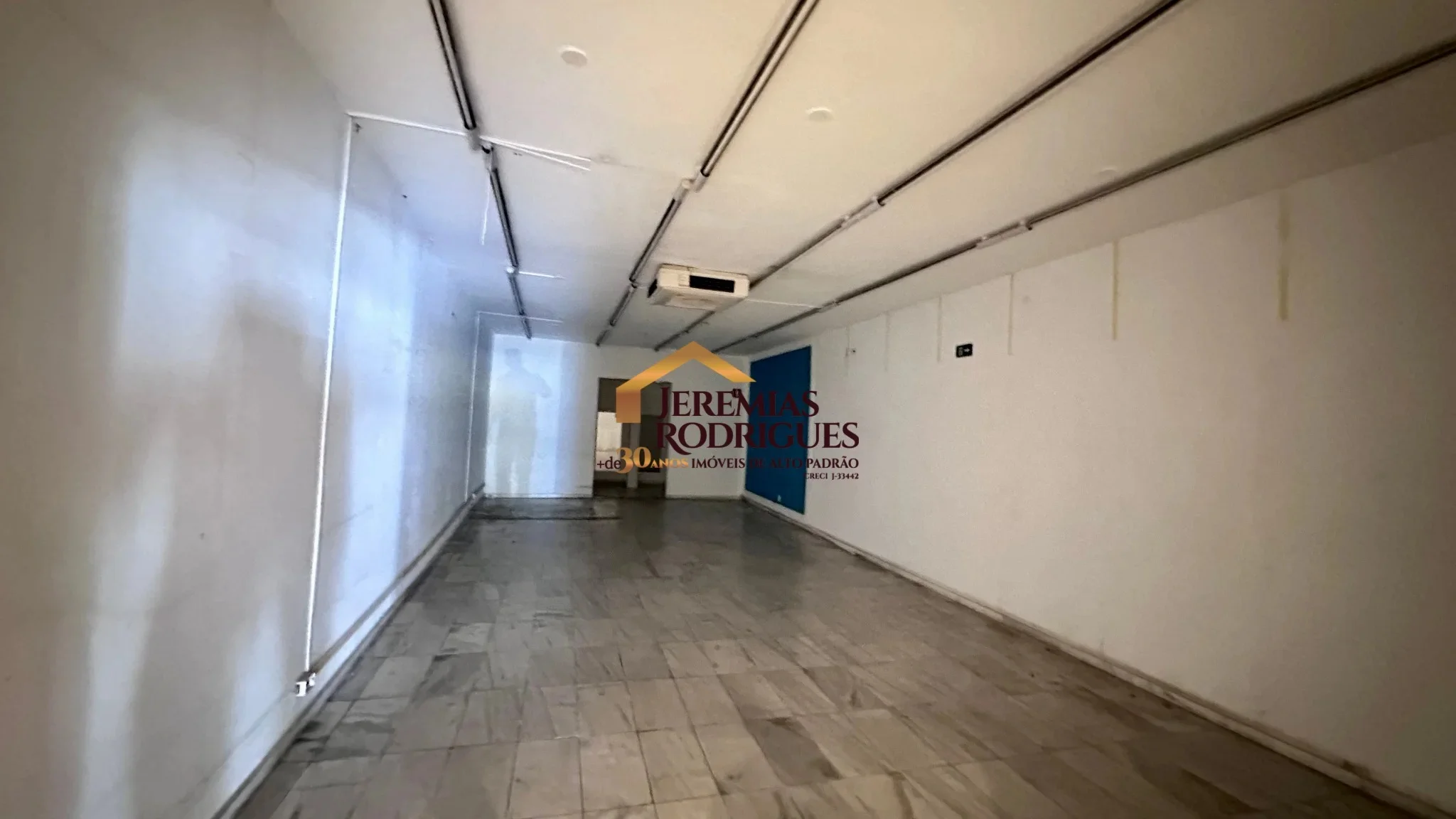 Ponto comercial para locação no Centro em Pindamonhangaba/SP. — foto 14