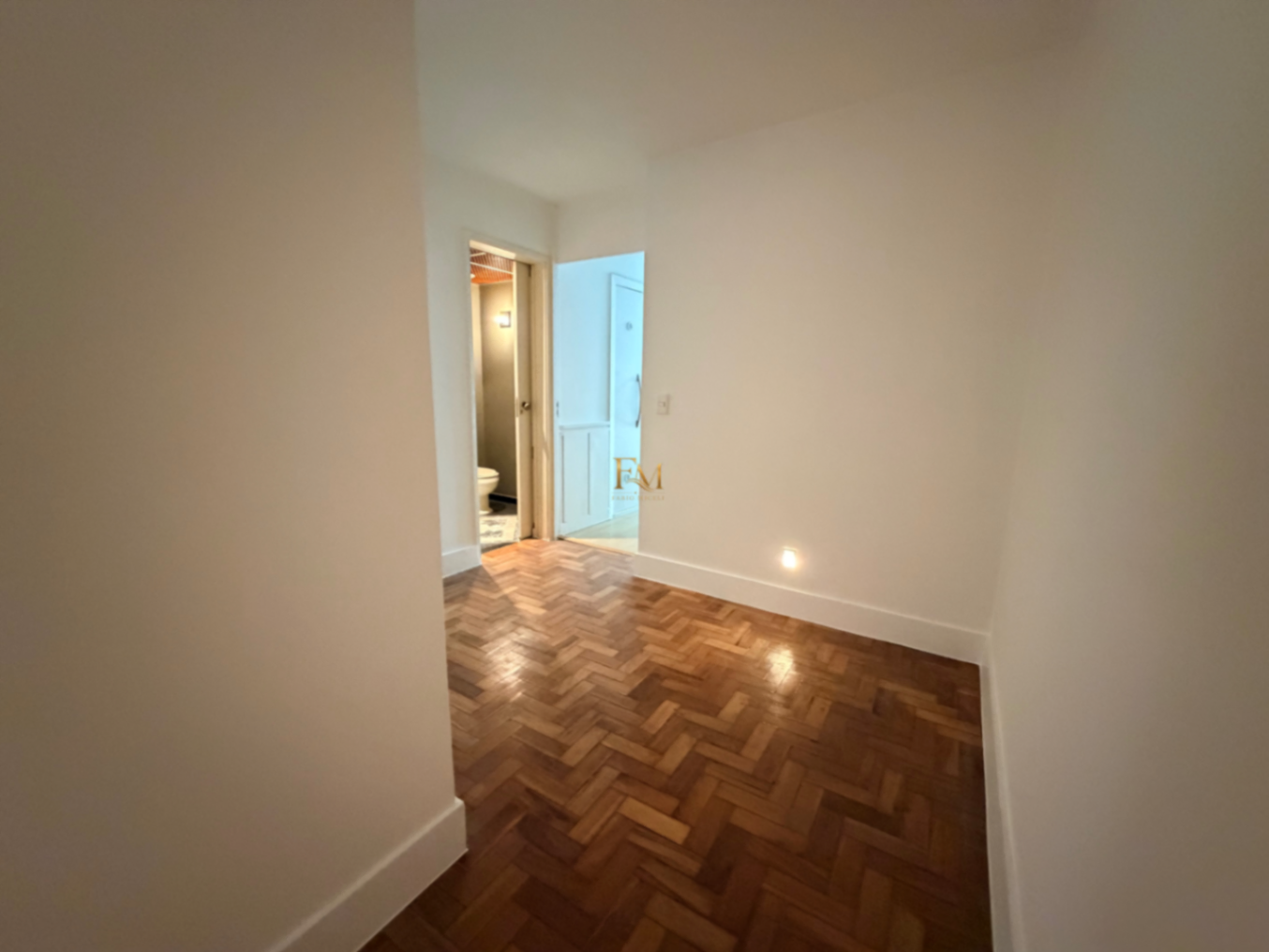Apartamento à venda com amplitude, design, 4 quartos, e 2 vagas a 350m da praia em Copacabana posto — foto 16