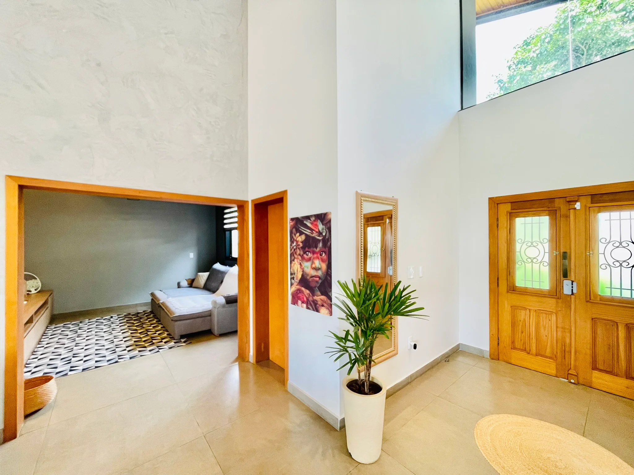 Casa  com porteira fechada á venda no Condomínio Altos do Cataguá em Taubaté/SP.