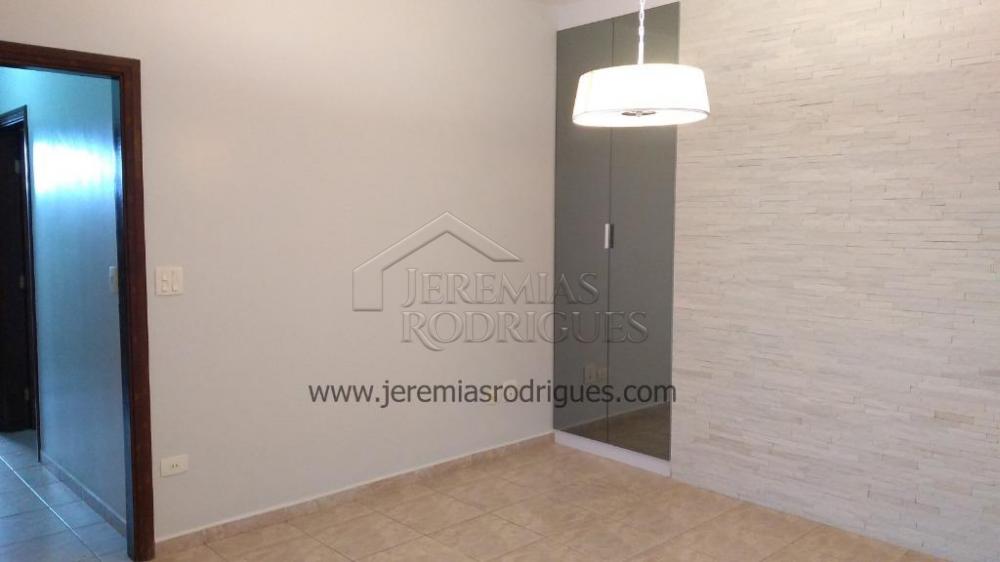 Apartamento à venda com 3 dormitórios, 146 m² no Edifício Olímpia em Taubaté/SP. 