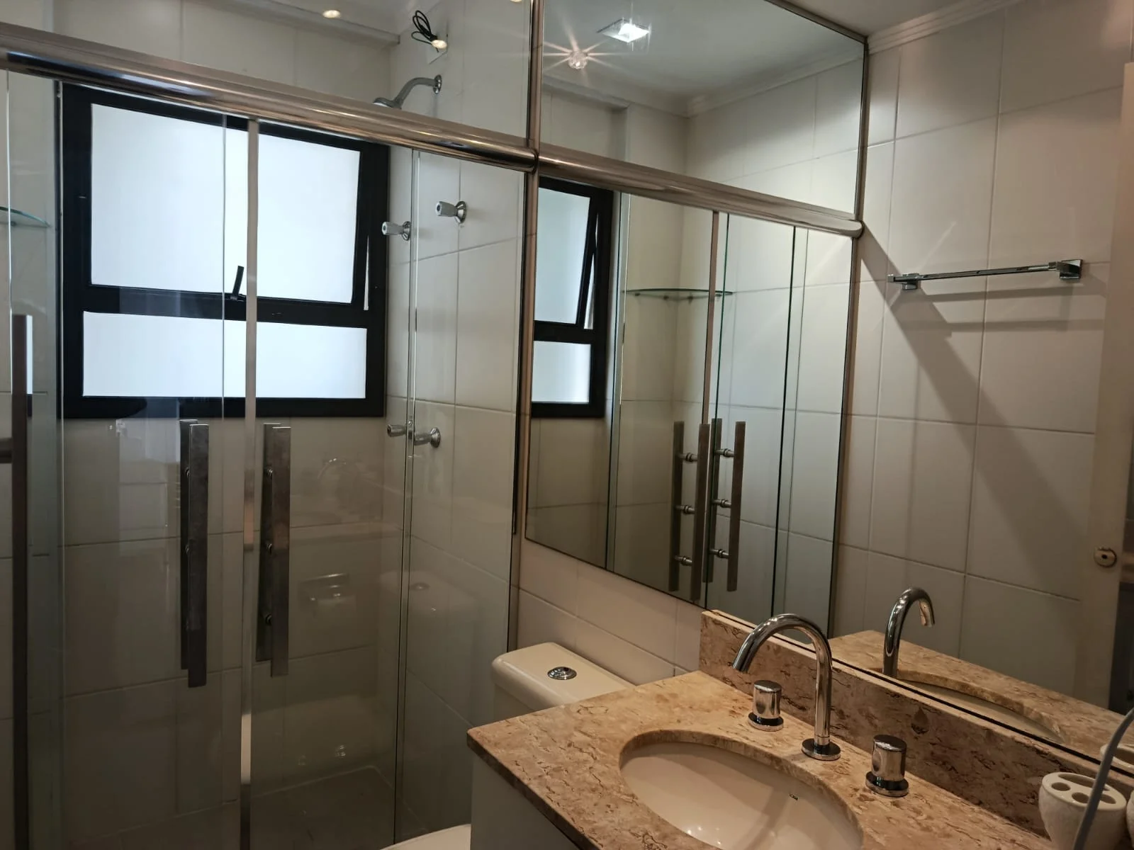 Apartamento à venda com 3 suítes, 128m² no Condomínio Ville de Vie em Campos do Jordão/SP