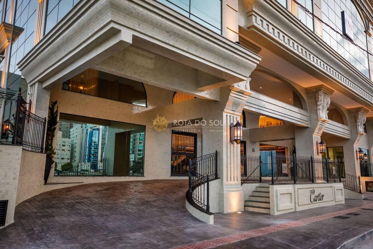 Cartier Apartamento Frente Mar Decorado 4 Suítes em Meia Praia Itapema SC — foto 33