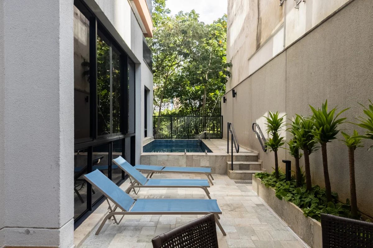 Studio mobiliado 43 m² | 700 m do metrô Praça da Árvore