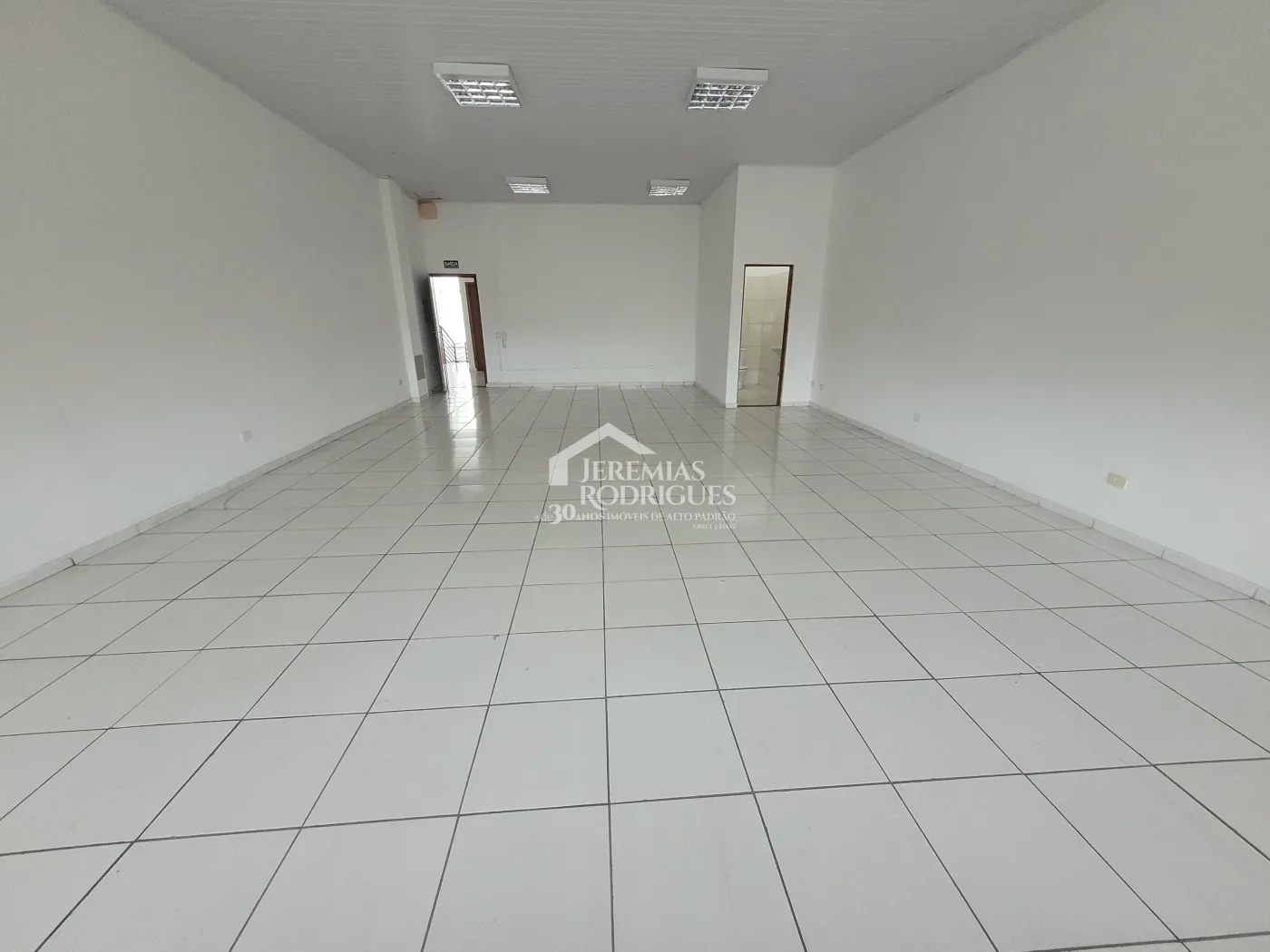 Sala comercial com 102 m² - Centro - Pindamonhangaba/SP