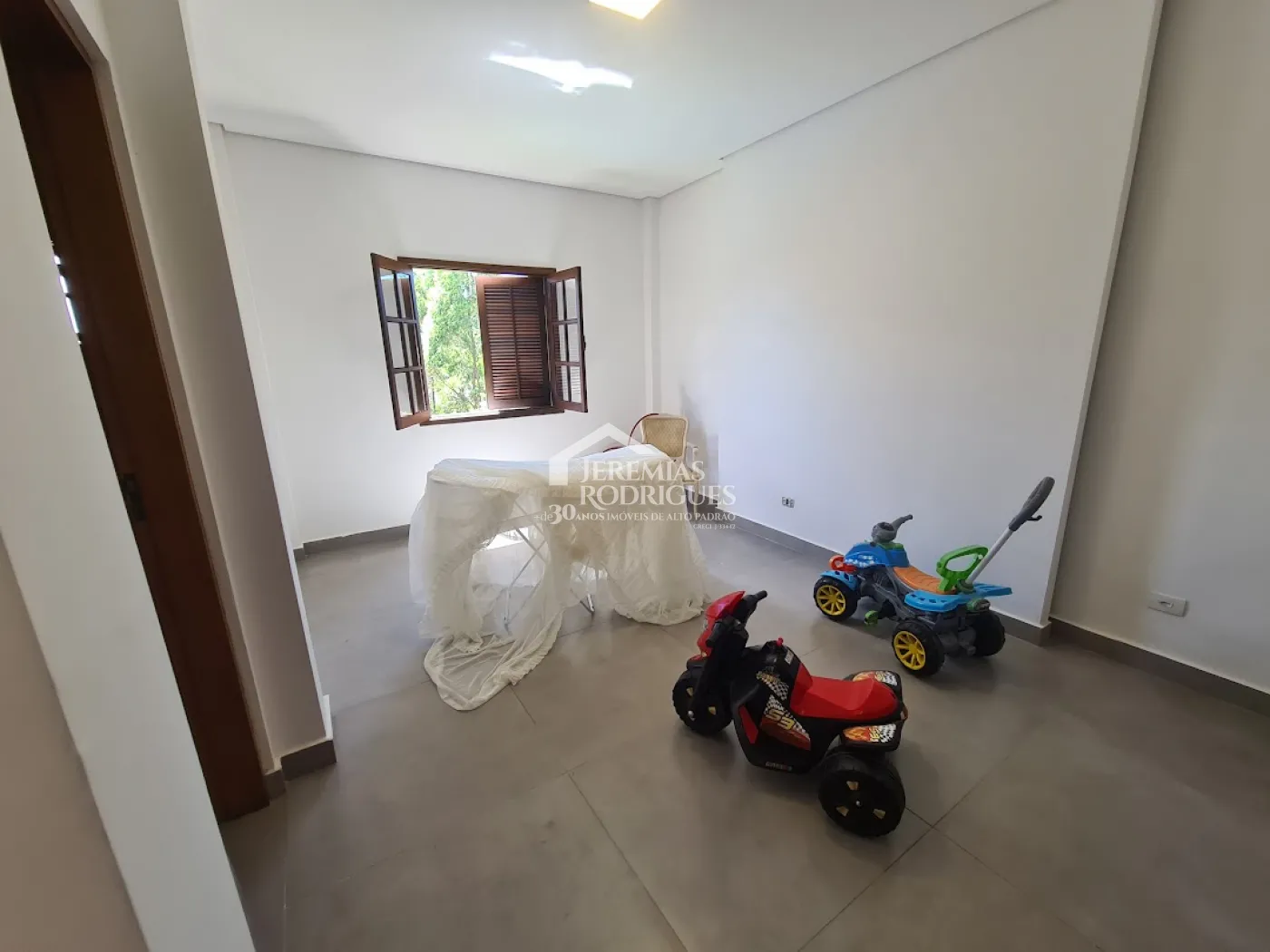 Casa para venda com 6 suítes no Capivari em Campos do Jordão/SP