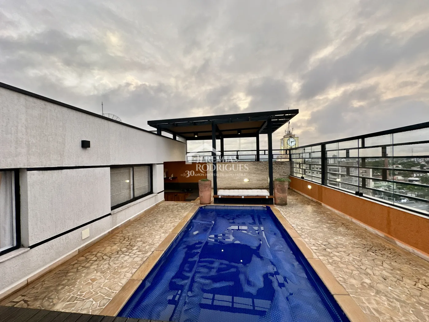 Apartamento com 2 dormitórios, 171 m² - Edifício Solar dos Juritis - Taubaté/SP.