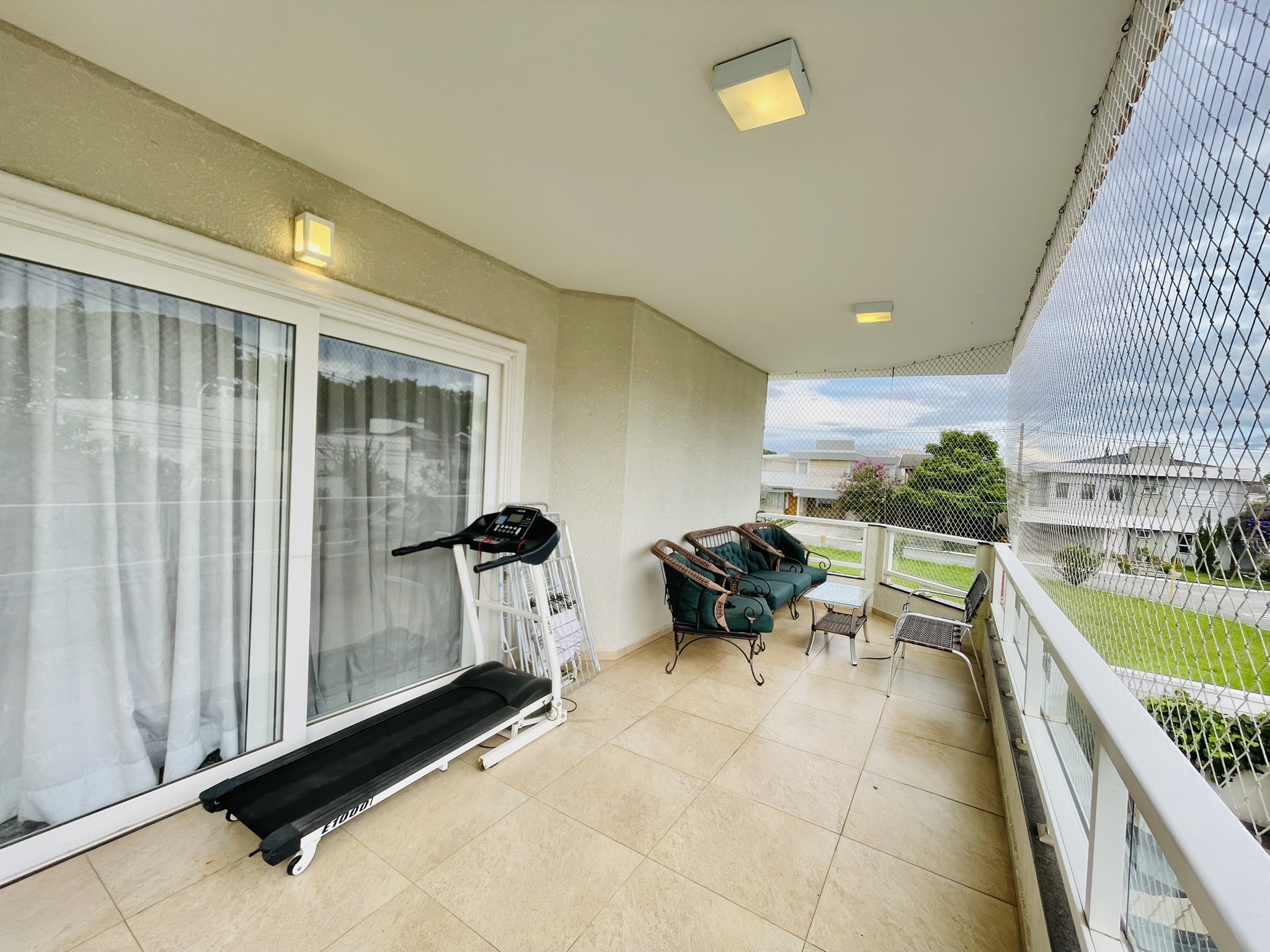 Casa para venda com 4 dormitórios no Condomínio Campos Do Conde I em Tremembé/SP