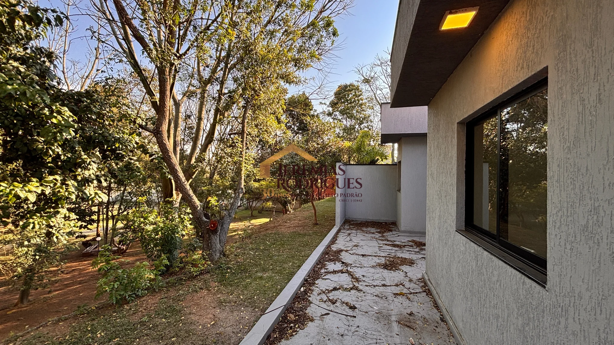 Casa à venda no Condomínio Moema Ville em Pindamonhangaba/SP.