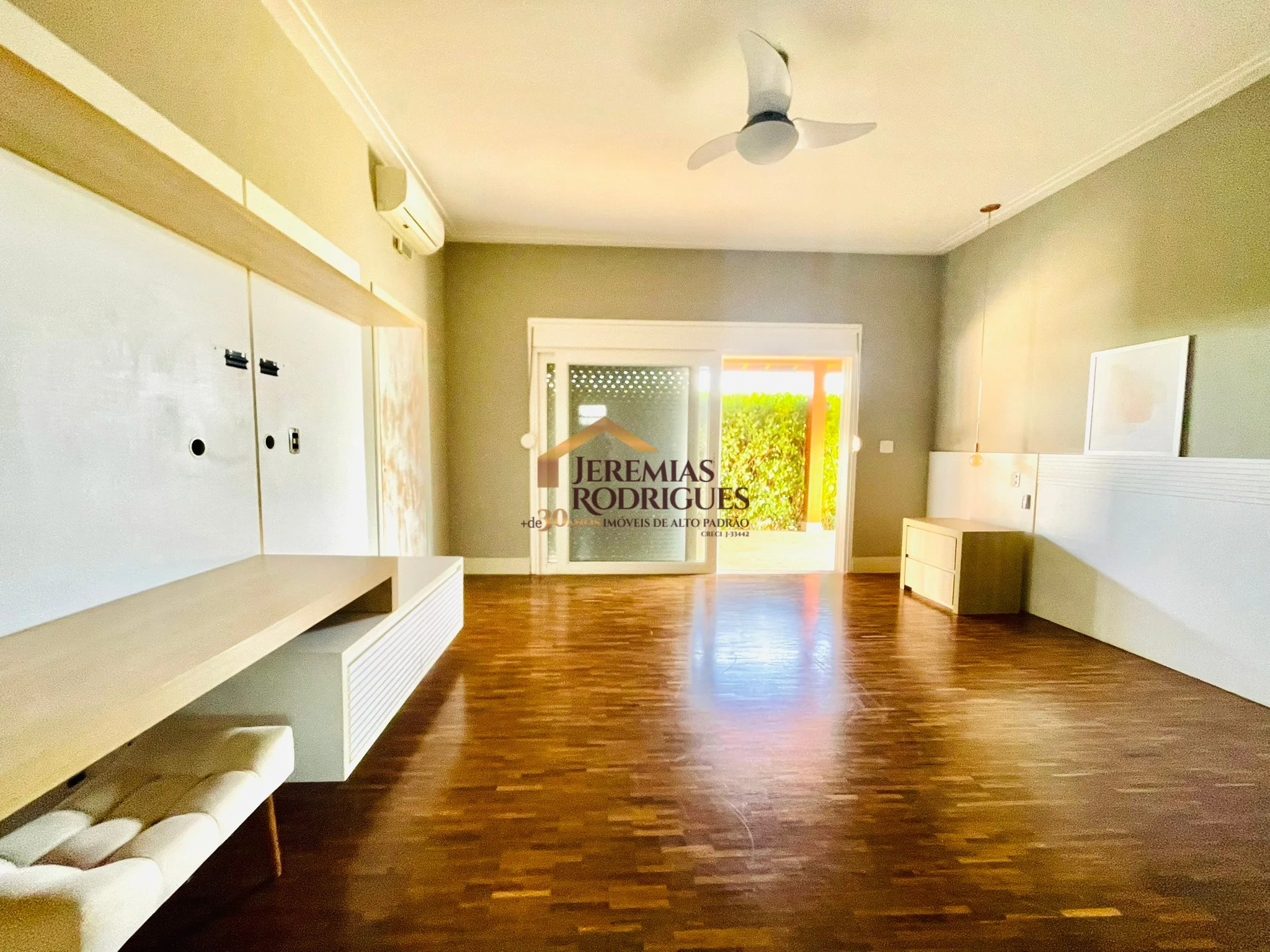 Casa à venda no  Residencial Reserva Altos do Cataguá em Taubaté/SP.
