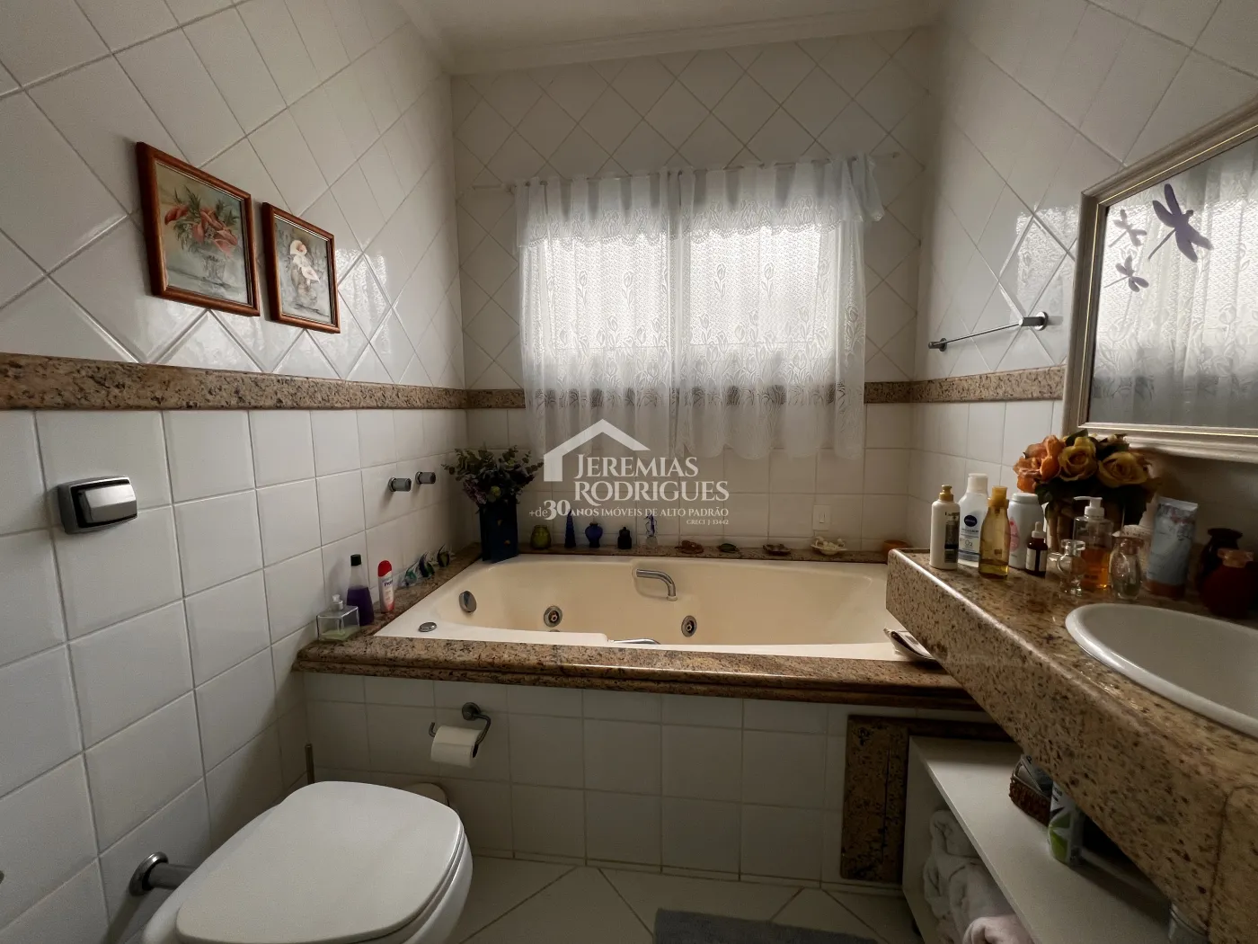 Casa com 4 dormitórios, 305 m² - Condomínio Taubaté Village - Taubaté/SP.