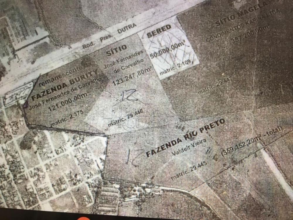 Área rural à venda com 123.247 m² no bairro Jardim Regina em Pindamonhangaba/SP.