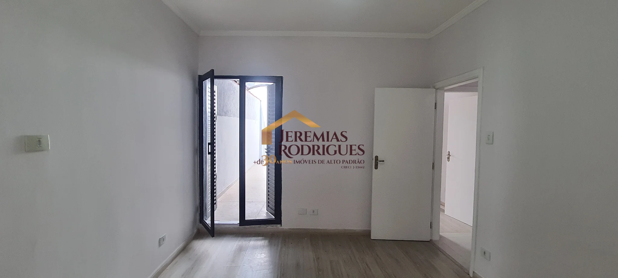 Casa á venda no Bairro Jardim Russi em Taubaté/SP. — foto 10