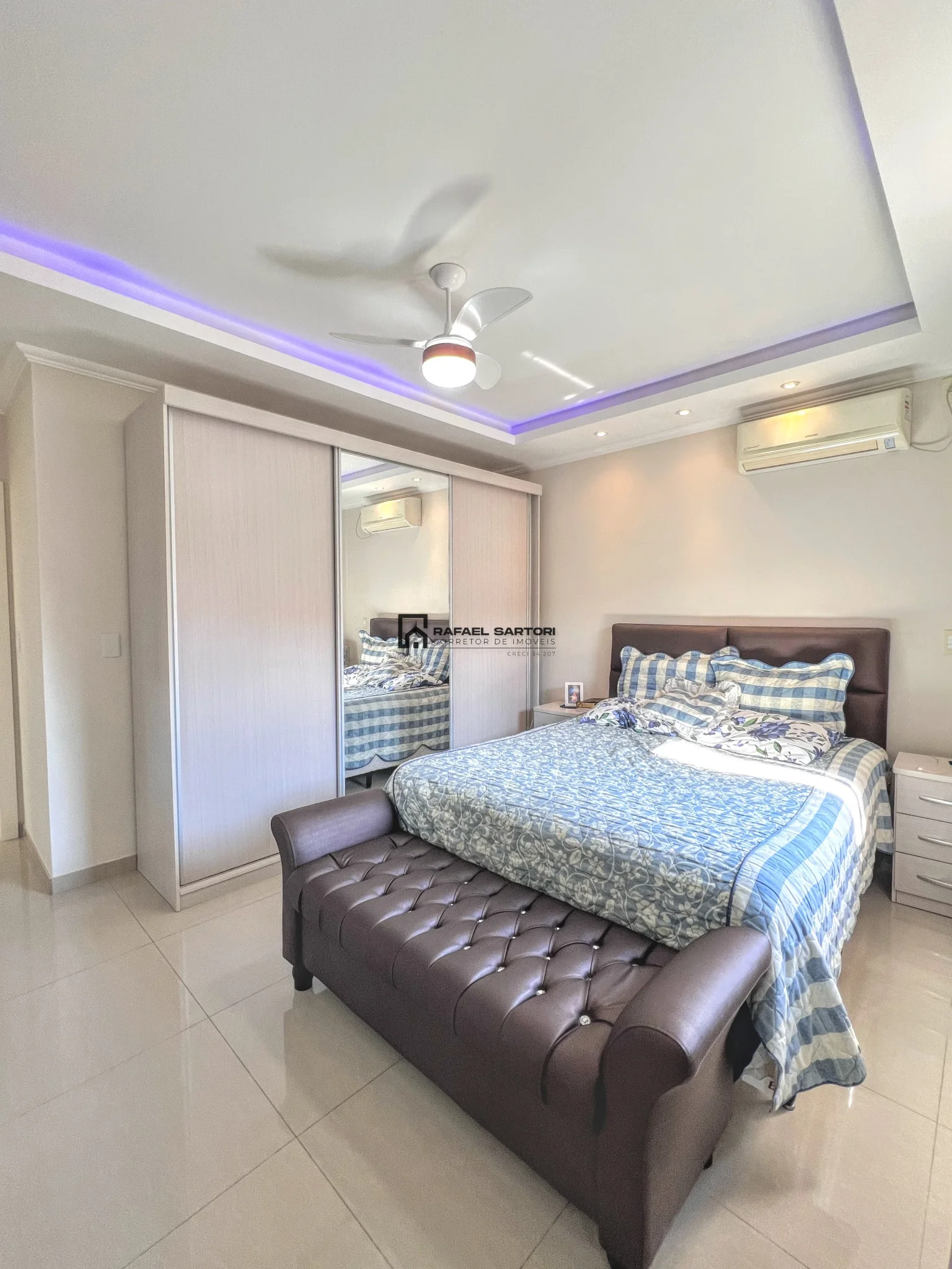 CASA TÉRREA NO BAIRRO NEREU RAMOS