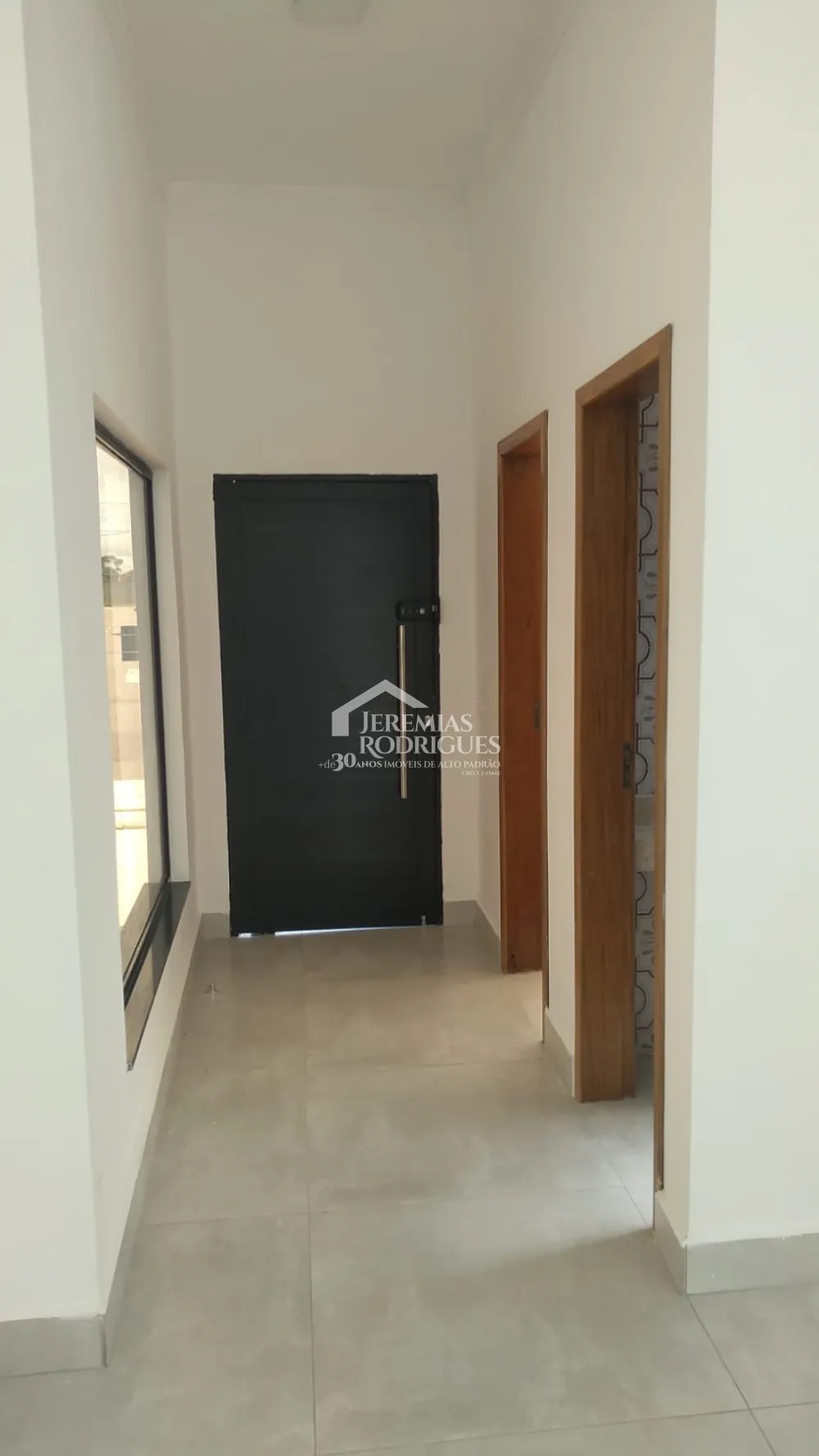 Casa à venda com 3 suítes - Condomínio Pérola do Vale - Tremembé/SP.
