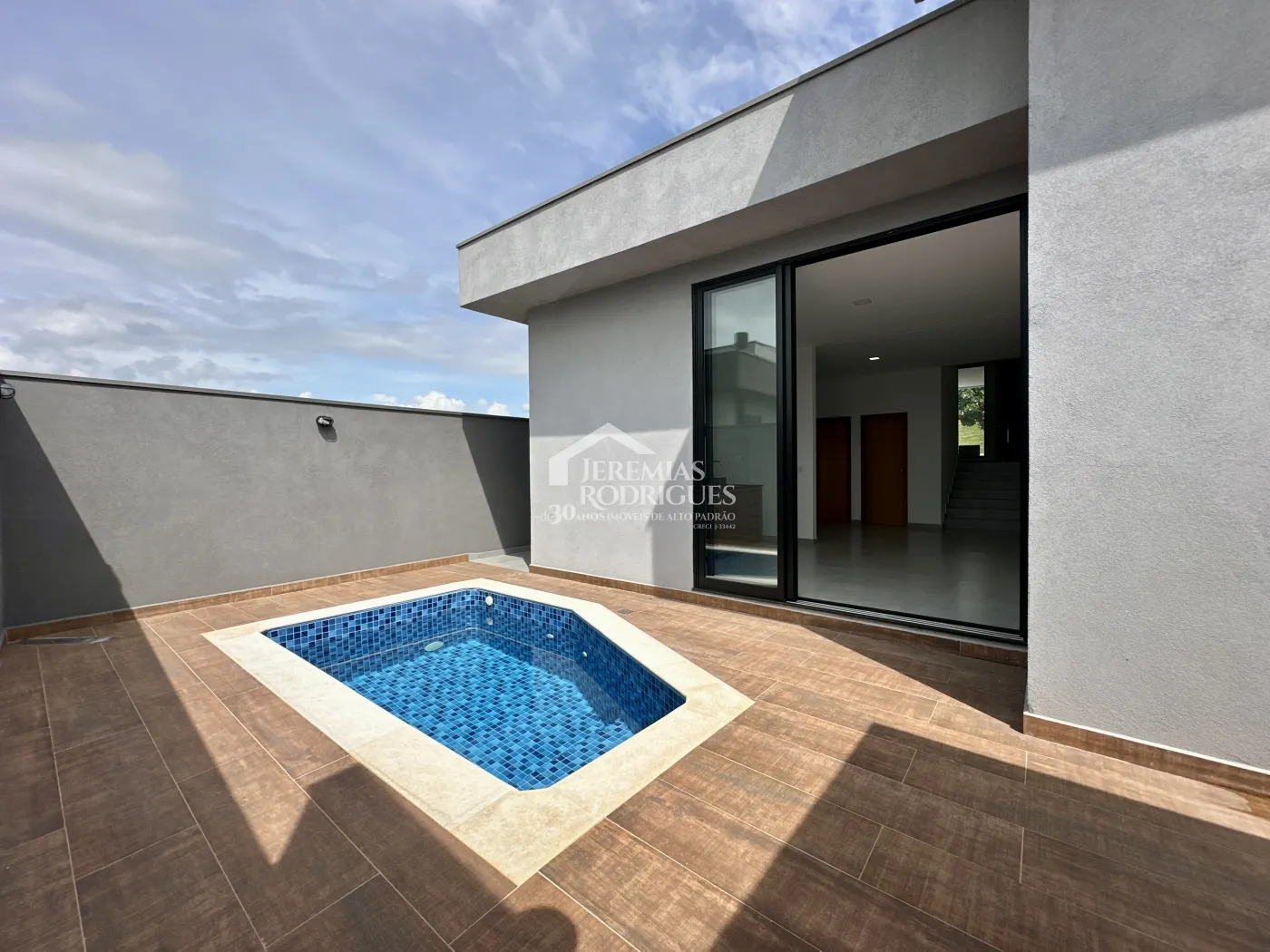 Casa para venda e locação com 3 suítes no Condomínio Cyrela Landscape em Taubaté/SP.