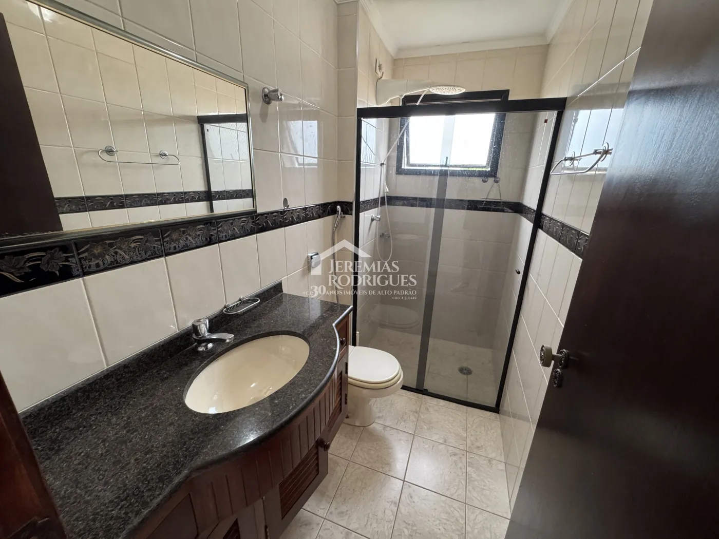 Apartamento à venda com 3 dormitórios, 84 m² no Condomínio Residencial Jatiuca em Ubatuba/SP