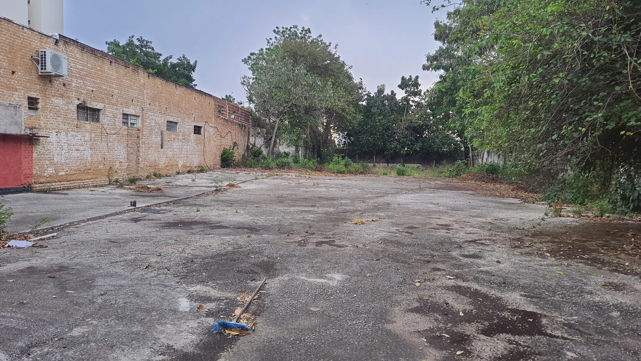 Área à venda com 13.173 m² no bairro Vila São José em Taubaté/SP.