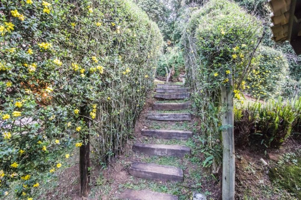 Casa com 3 quartos, 630 m², à venda por R$ 6.500.000- Condomínio Pedra de Fogo - Campos do Jordão/SP