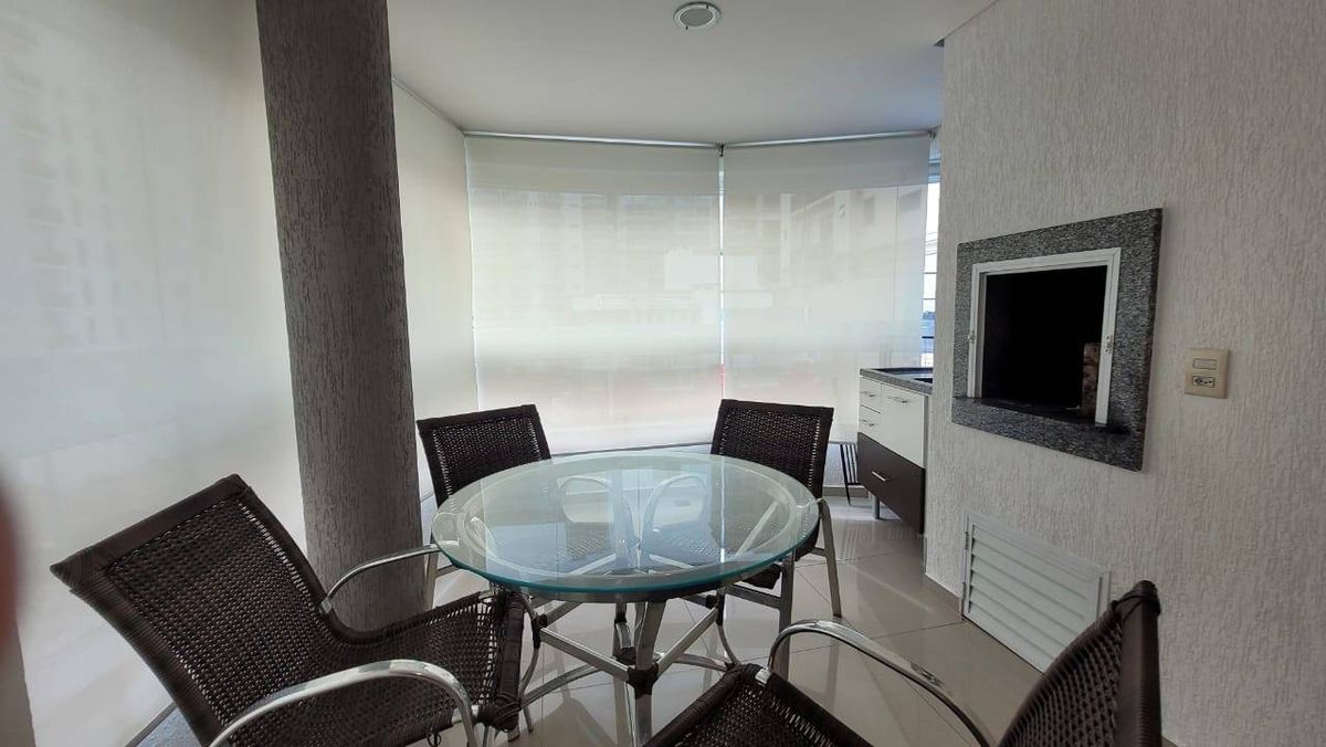 Apartamento Quadra Mar 2 Quartos Meia Praia Itapema SC
