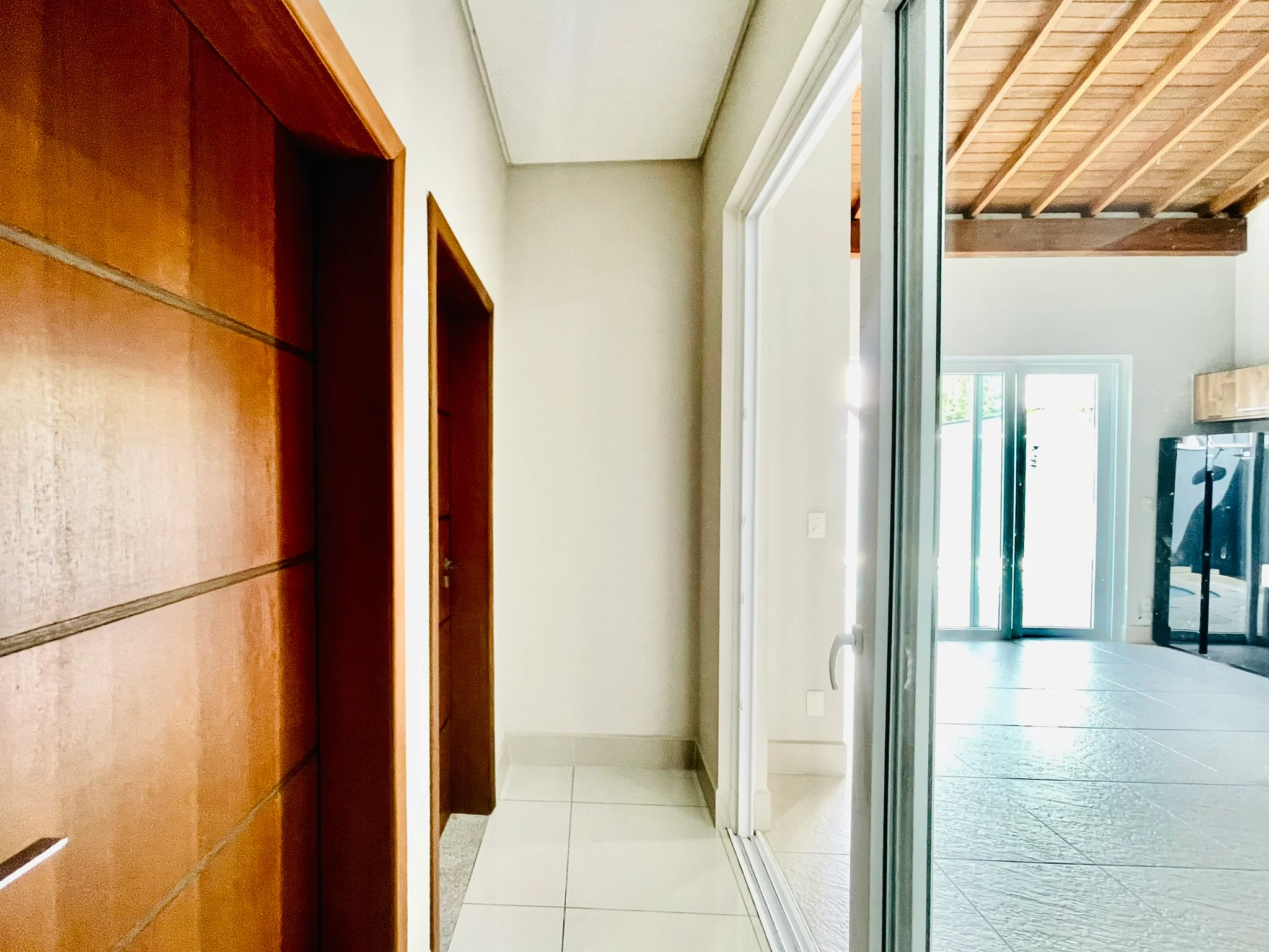 Casa à venda com 3 suítes no Condomínio Residencial San Marco em Taubaté/SP