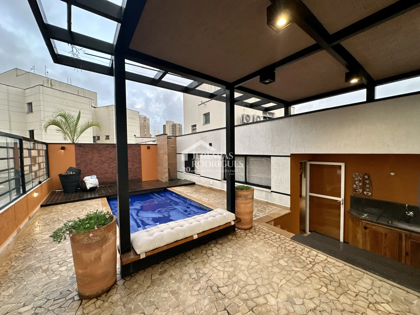 Apartamento com 2 dormitórios, 171 m² - Edifício Solar dos Juritis - Taubaté/SP.