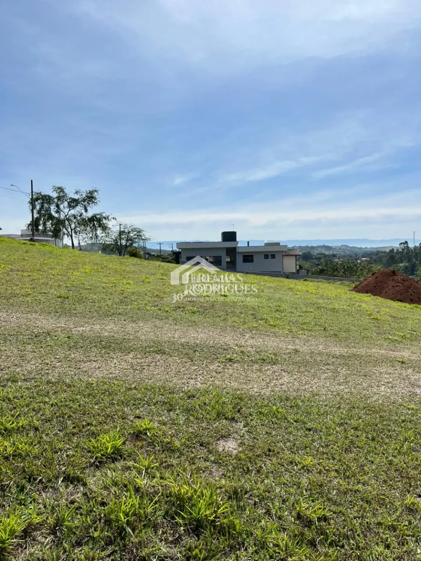 Terreno com 1.175,57 m² - Condomínio Reserva Altos do Cataguá - Taubaté/SP