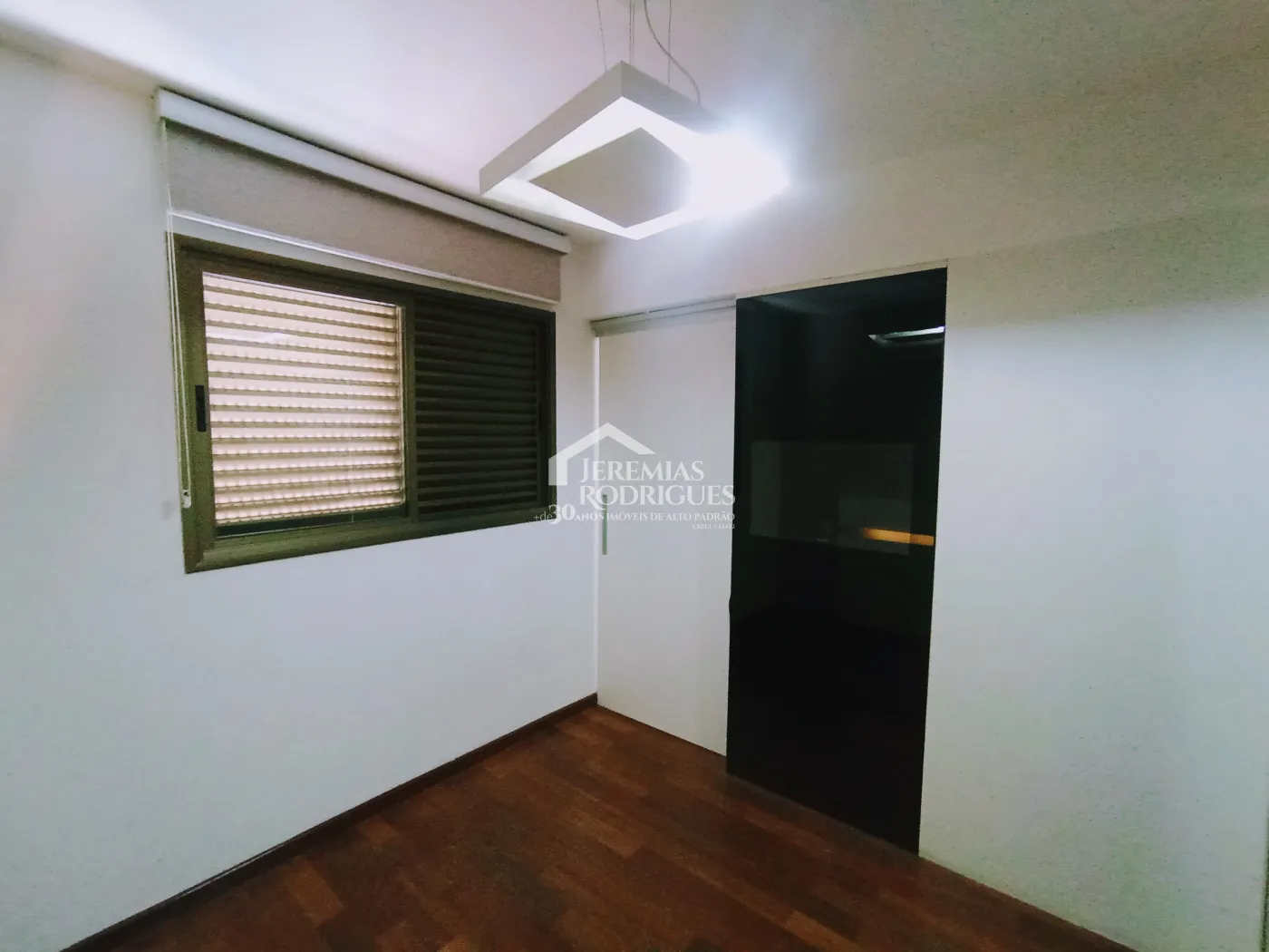Apartamento com 2 dormitórios, 107 m² - Edifício Jabuticabeiras - Taubaté/SP.